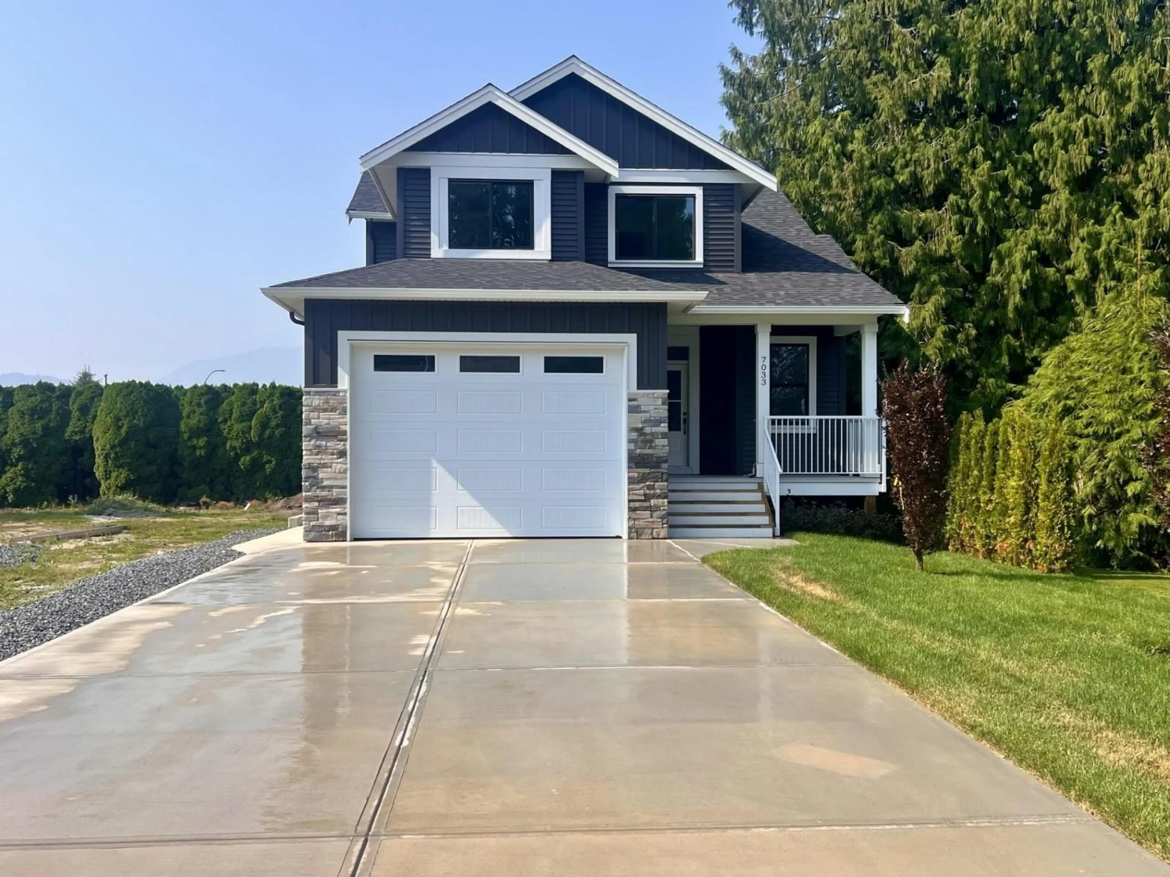 Home with vinyl exterior material, street for 7033 EDEN DRIVE, Chilliwack British Columbia V2R1E6