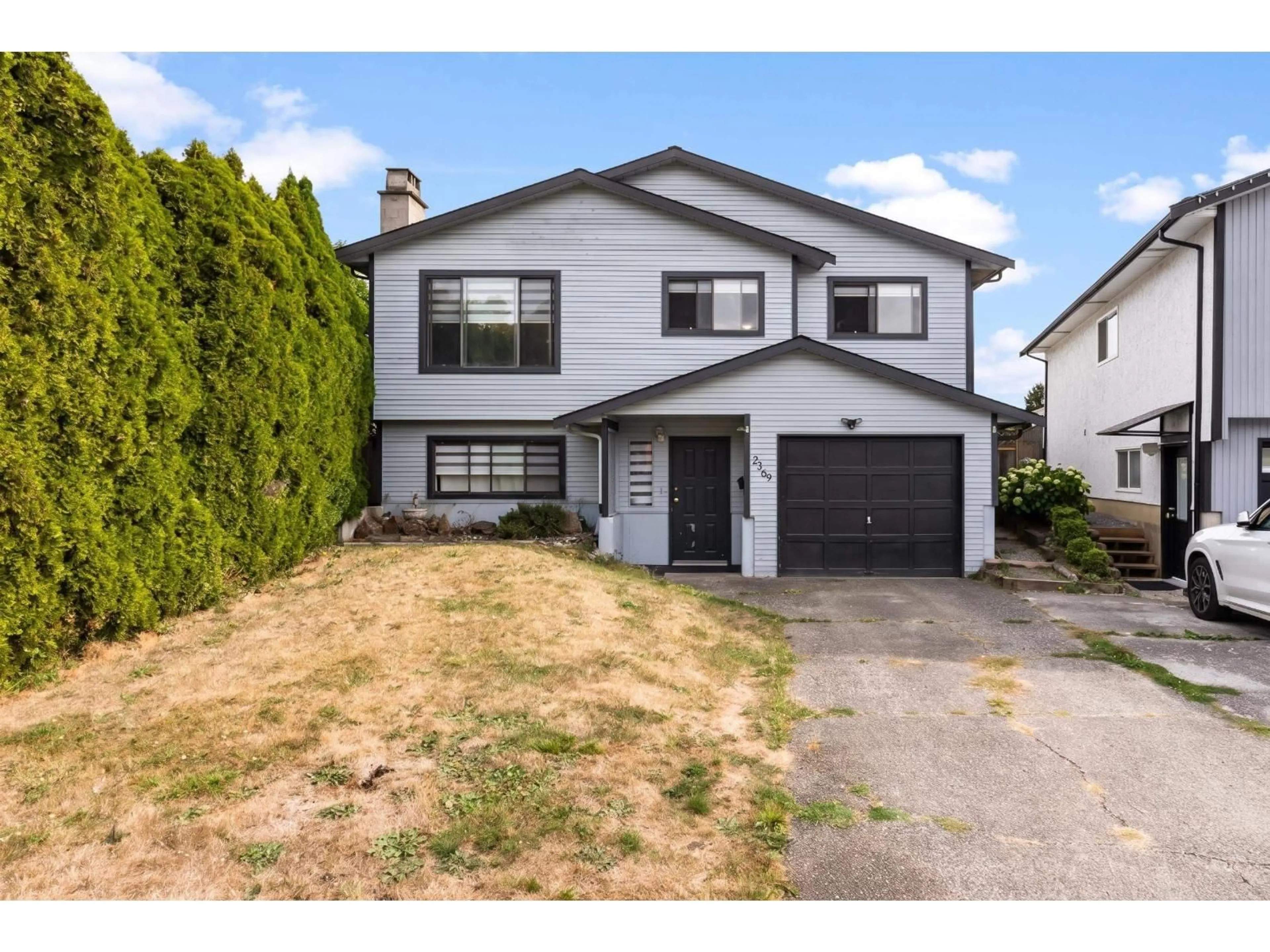 Home with vinyl exterior material, street for 2369 WAKEFIELD COURT, Langley British Columbia V3S8B2
