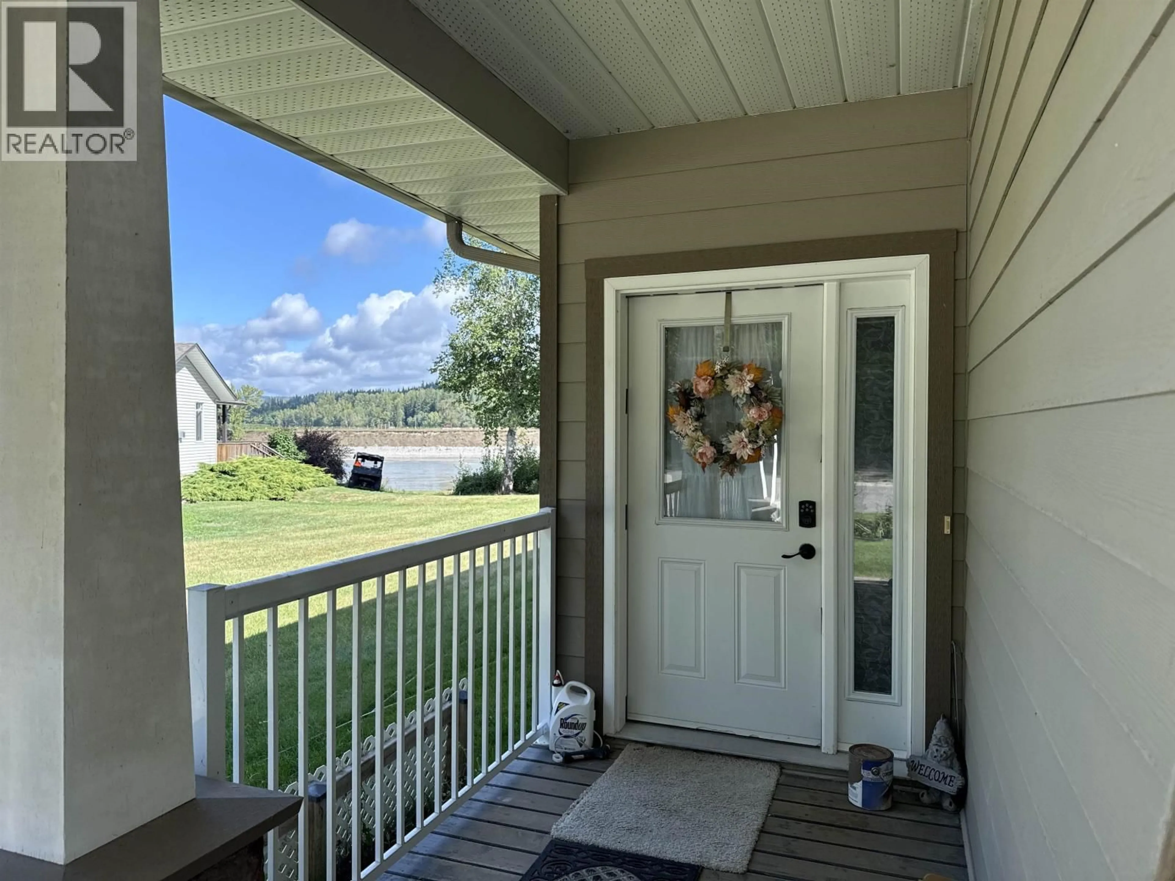 Indoor entryway for 154 - 1702 DYKE ROAD, Quesnel British Columbia V2J6A4