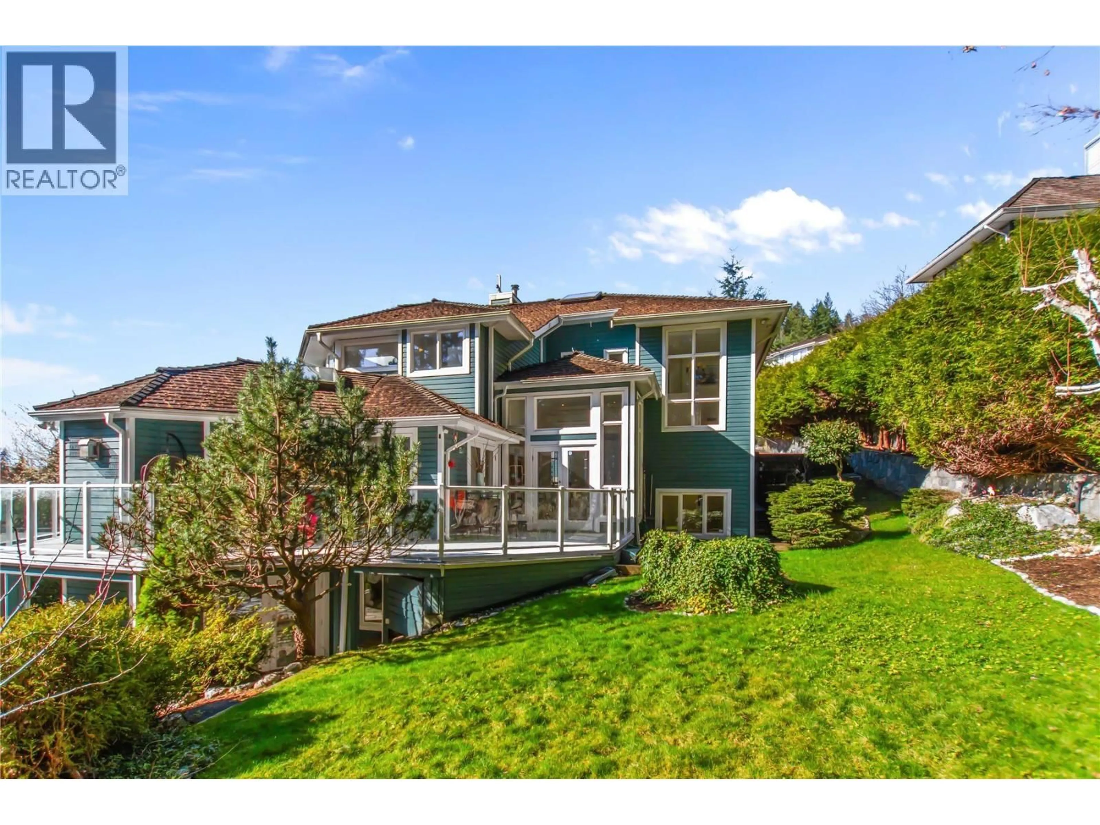 A pic from outside/outdoor area/front of a property/back of a property/a pic from drone, water/lake/river/ocean view for 3866 MICHENER WAY, North Vancouver British Columbia V7K3C7