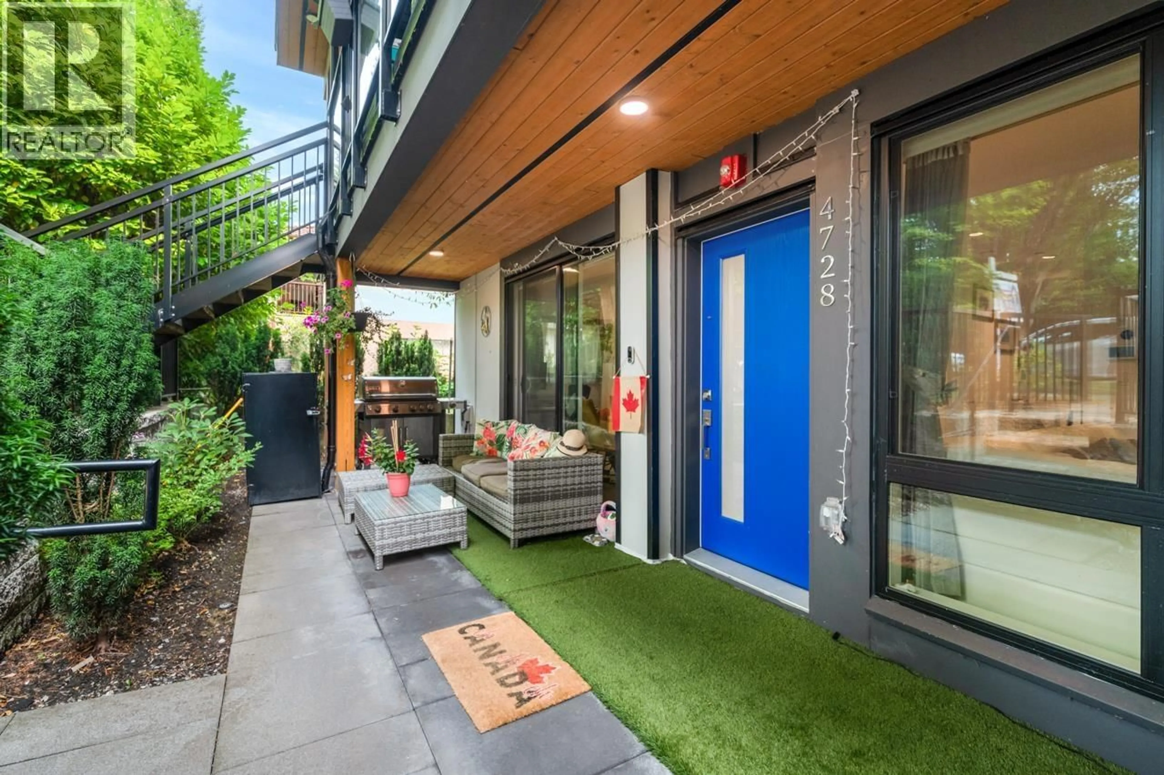 Patio, street for 4728 DUCHESS STREET, Vancouver British Columbia V5R0K3