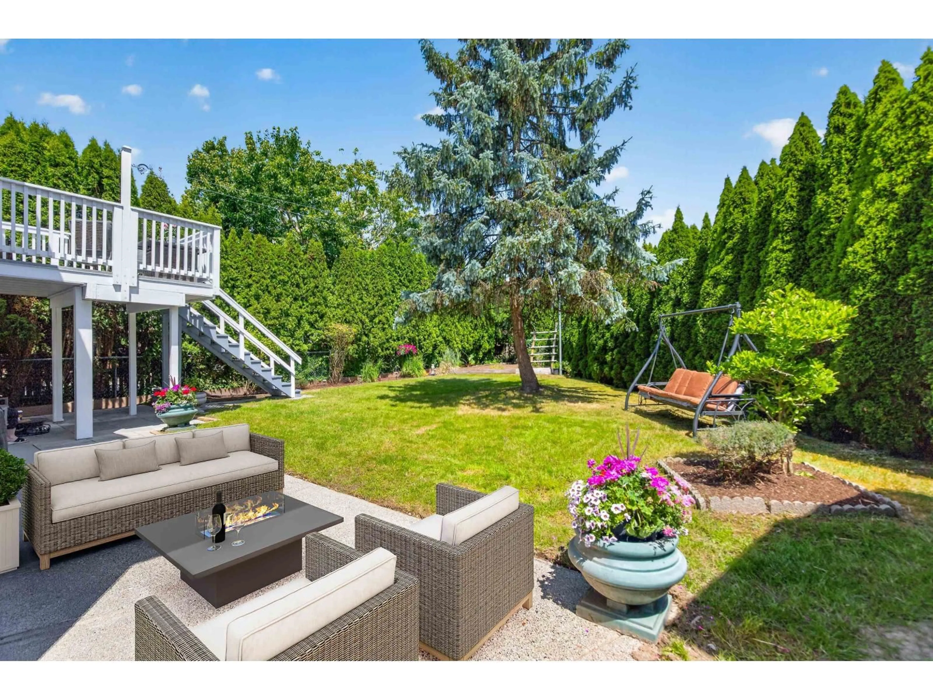Patio, unknown for 20781 50A AVENUE, Langley British Columbia V3A7T6
