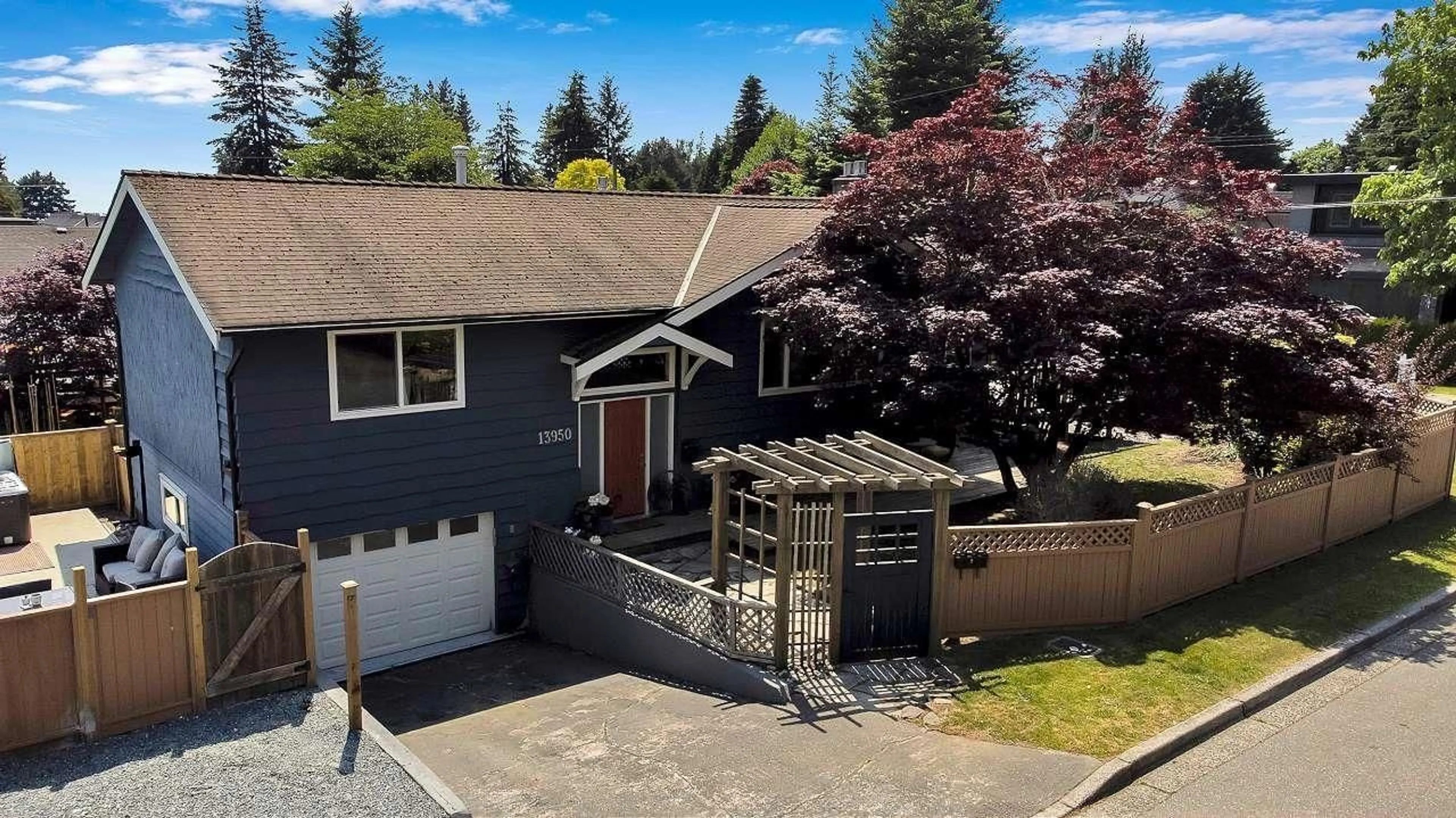 A pic from outside/outdoor area/front of a property/back of a property/a pic from drone, street for 13950 BLACKBURN AVENUE, White Rock British Columbia V4B2Z5