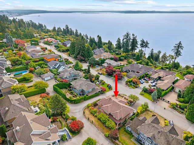 13477 13A AVENUE, Surrey 2