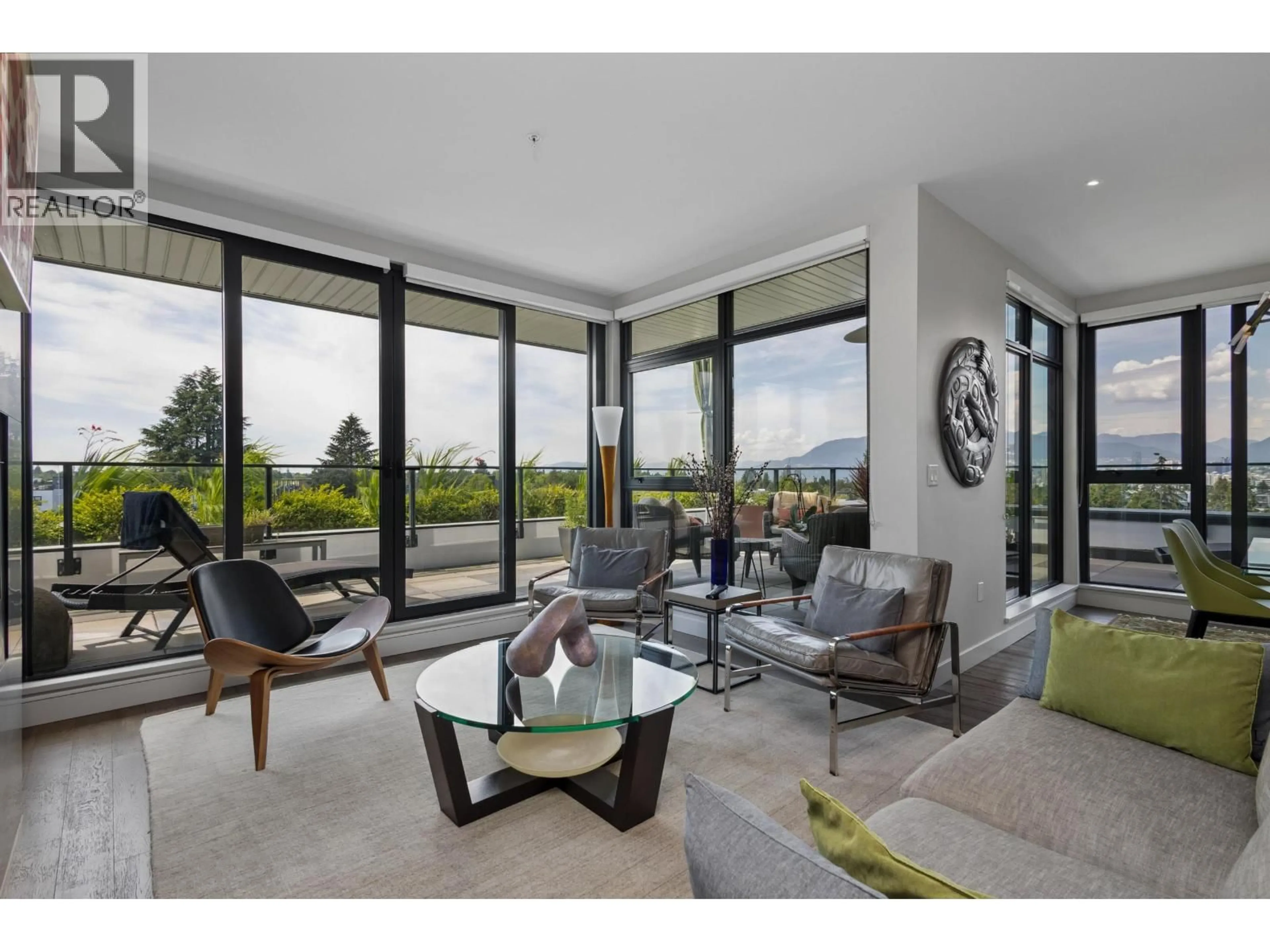 Living room with furniture, unknown for 601 - 4427 CAMBIE STREET, Vancouver British Columbia V5Z2Y8