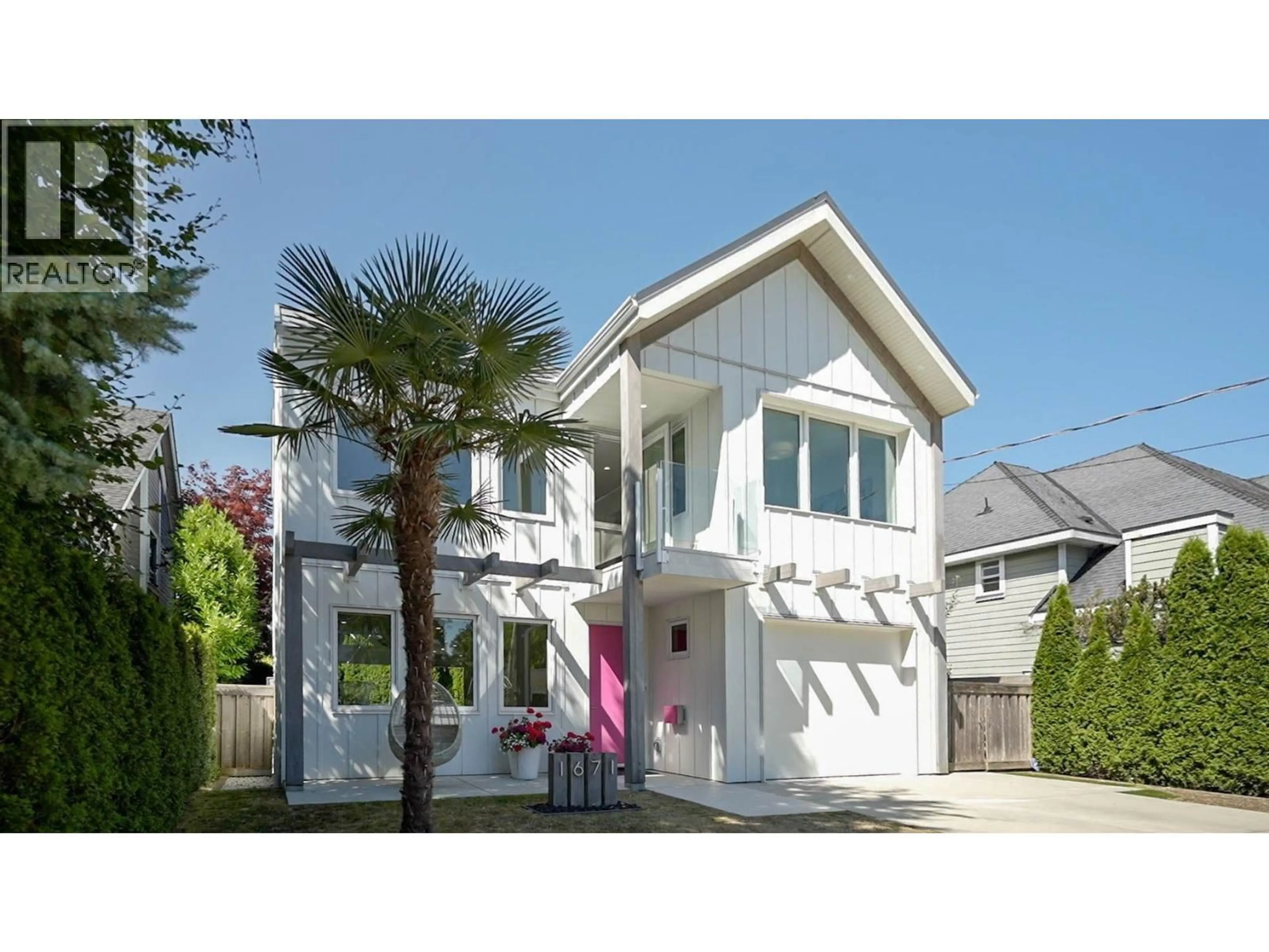 Home with vinyl exterior material, street for 1671 FARRELL CRESCENT, Delta British Columbia V4L1T9