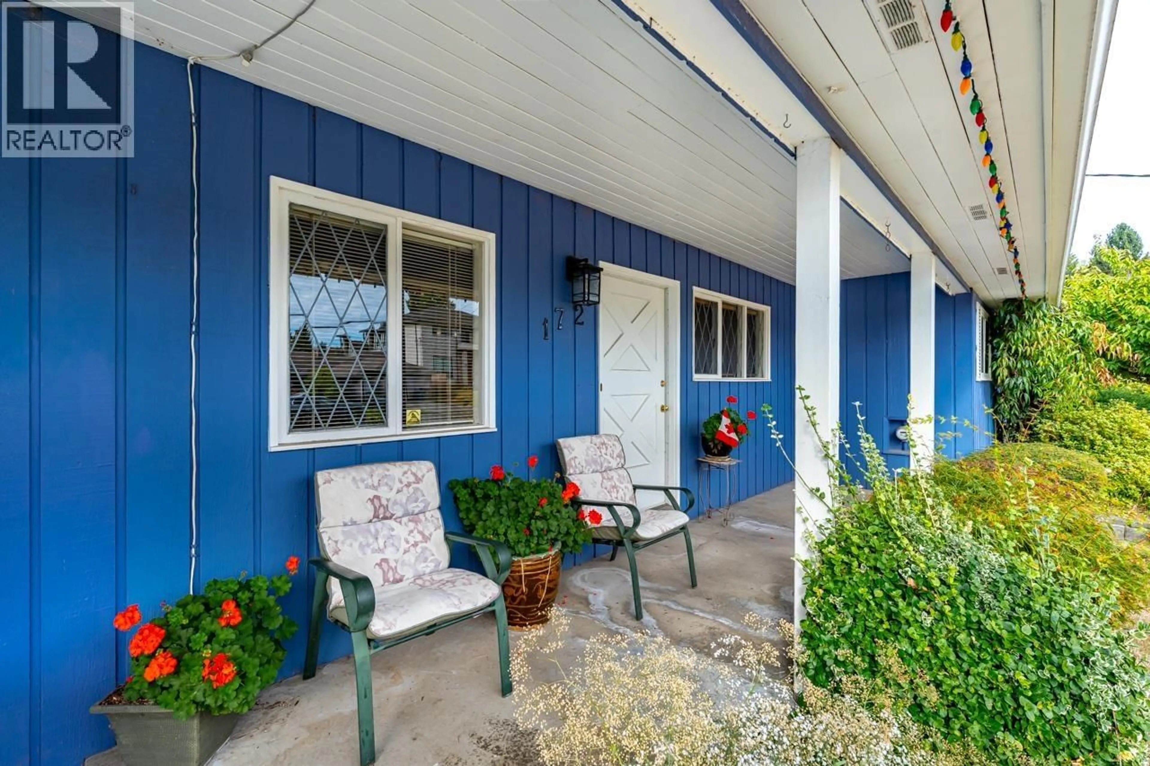 Patio, street for 1721 BOWMAN AVENUE, Coquitlam British Columbia V3J6C9