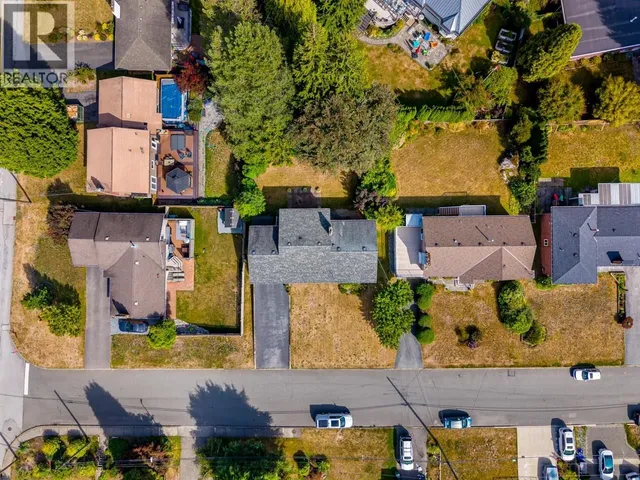 1721 BOWMAN AVENUE, Coquitlam 5