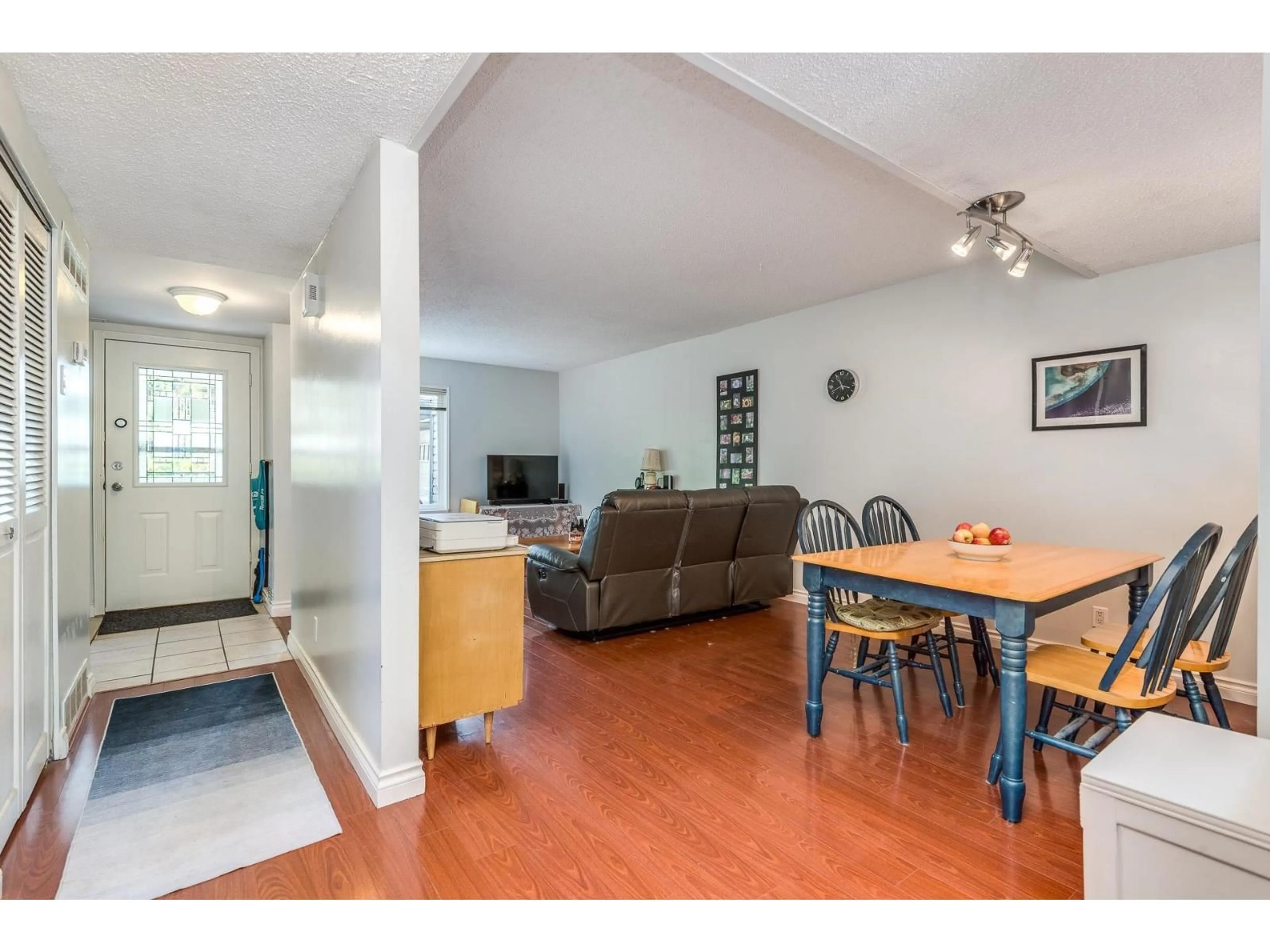 Unknown for 13447 68A AVENUE, Surrey British Columbia V3W8H2