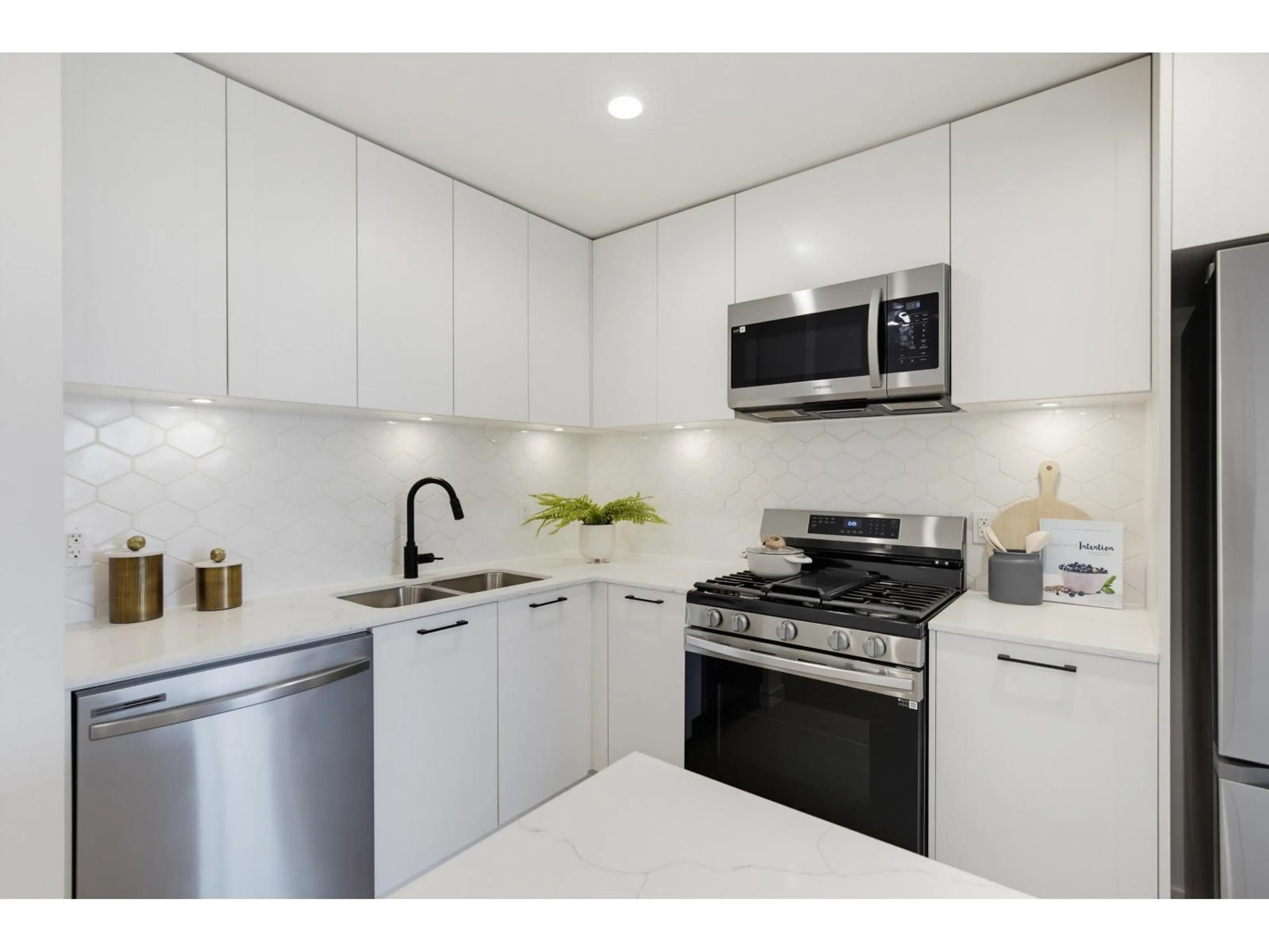 Standard kitchen, ceramic/tile floor for A209 - 20078 85 AVENUE, Langley British Columbia V2Y3Z2