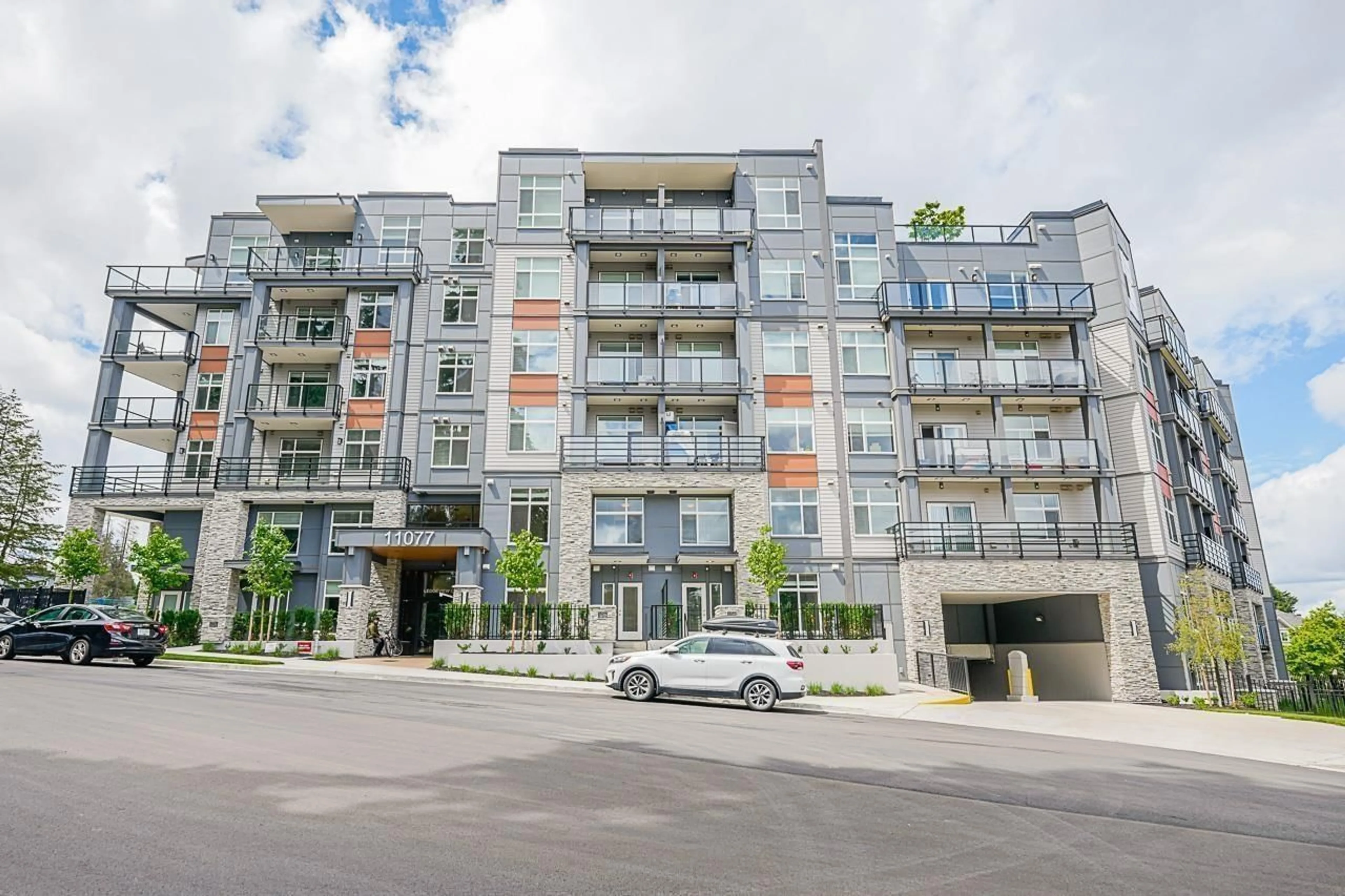 Patio, unknown for 515 - 11077 RAVINE ROAD, Surrey British Columbia V3T3X5