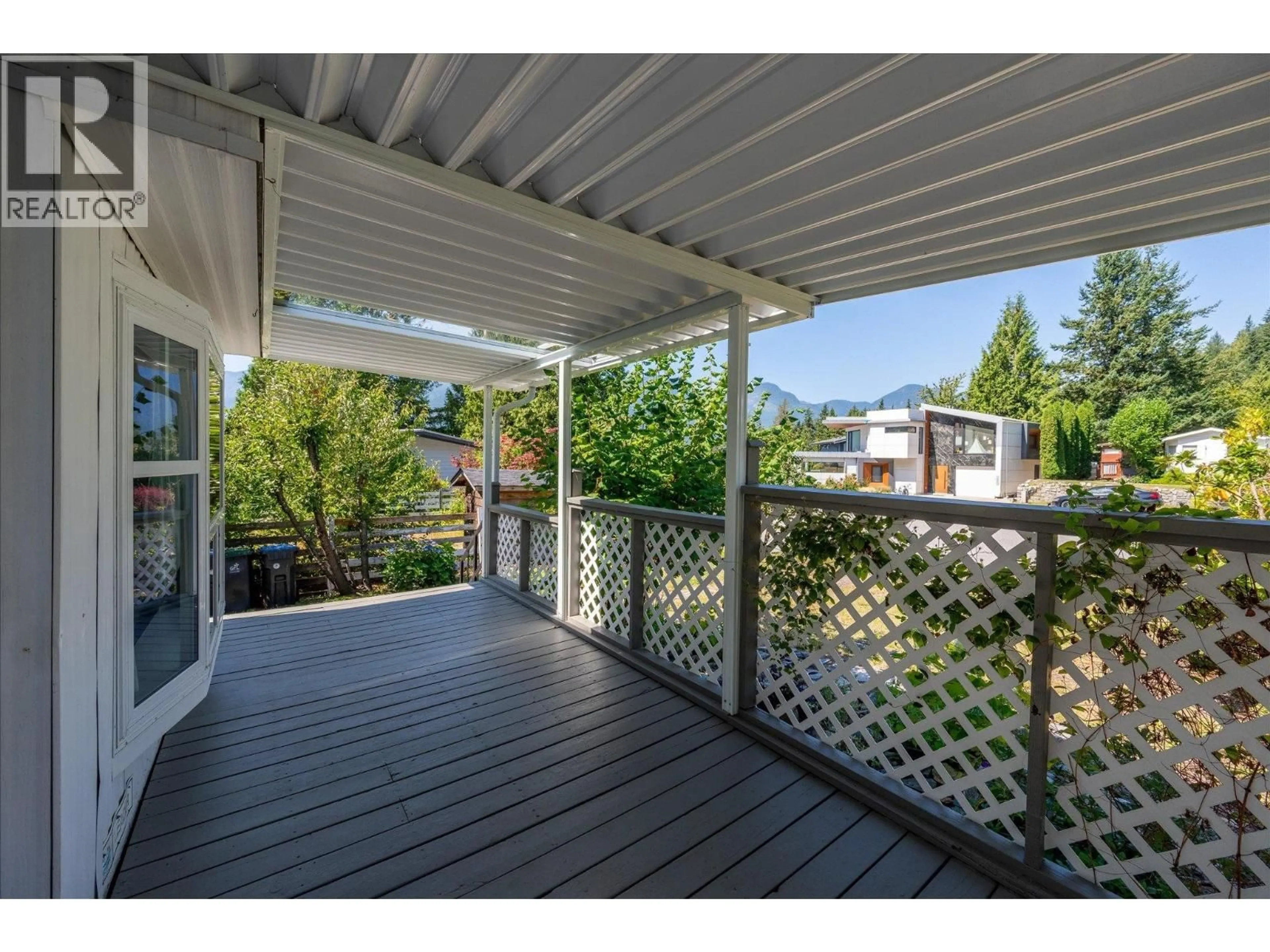 Patio, unknown for 827 MINATY LANE, Britannia Beach British Columbia V0N1J0