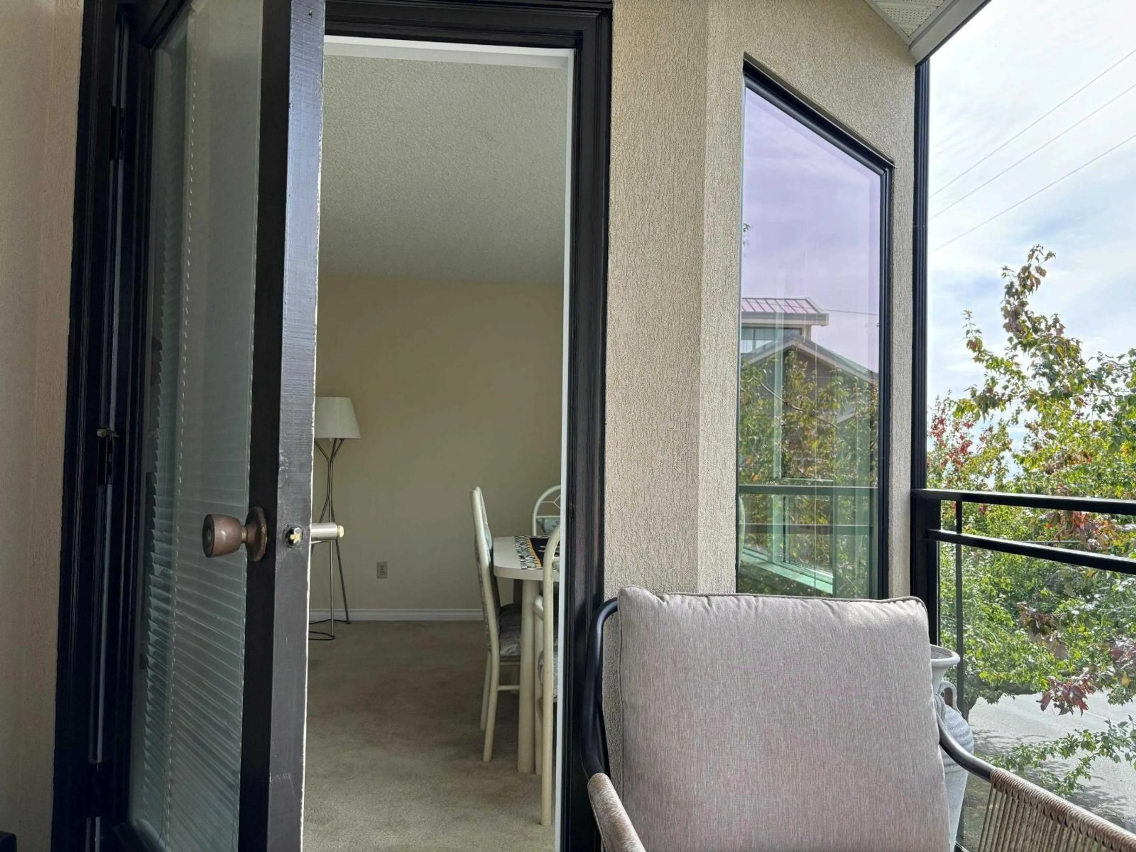 Balcony in the apartment, unknown for 301 - 1280 FIR STREET, White Rock British Columbia V4B4B1