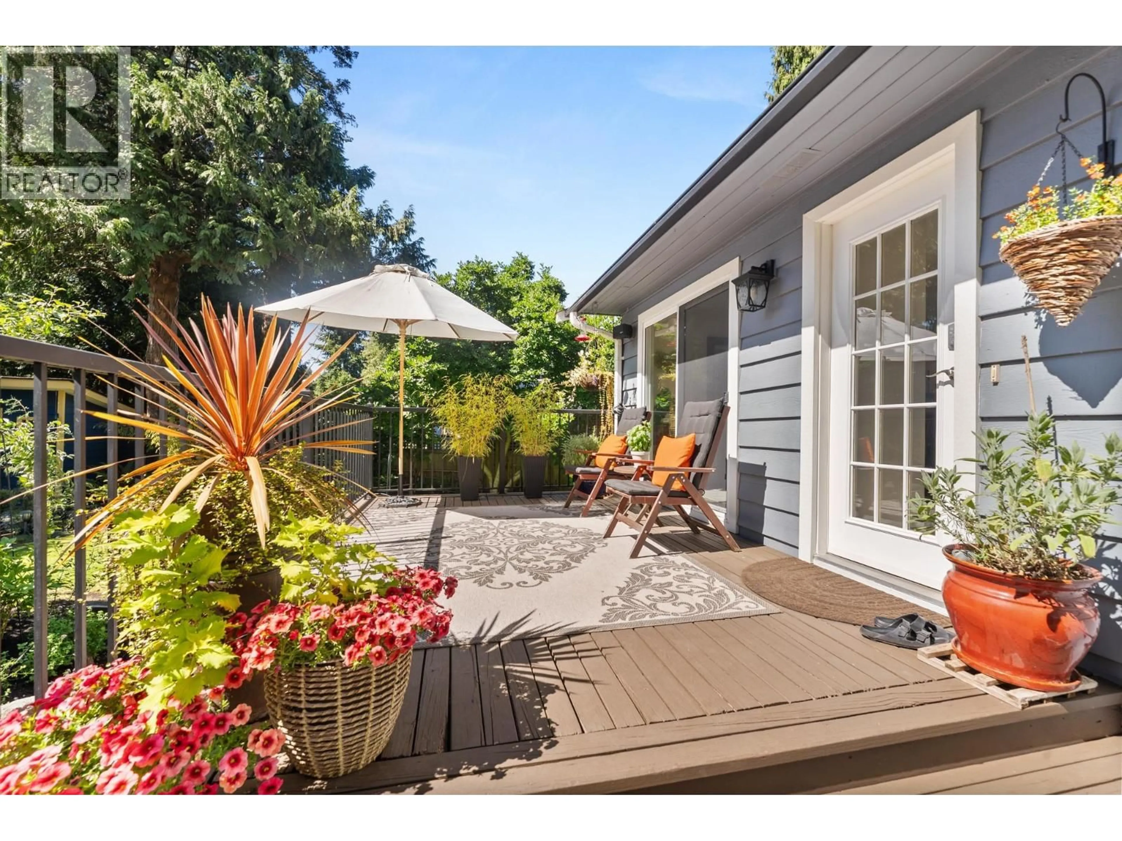 Patio, street for 4884 13 AVENUE, Delta British Columbia V4M2B8