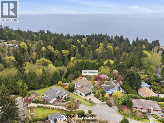 1481 SHAUGHNESSY PLACE, Gibsons 2