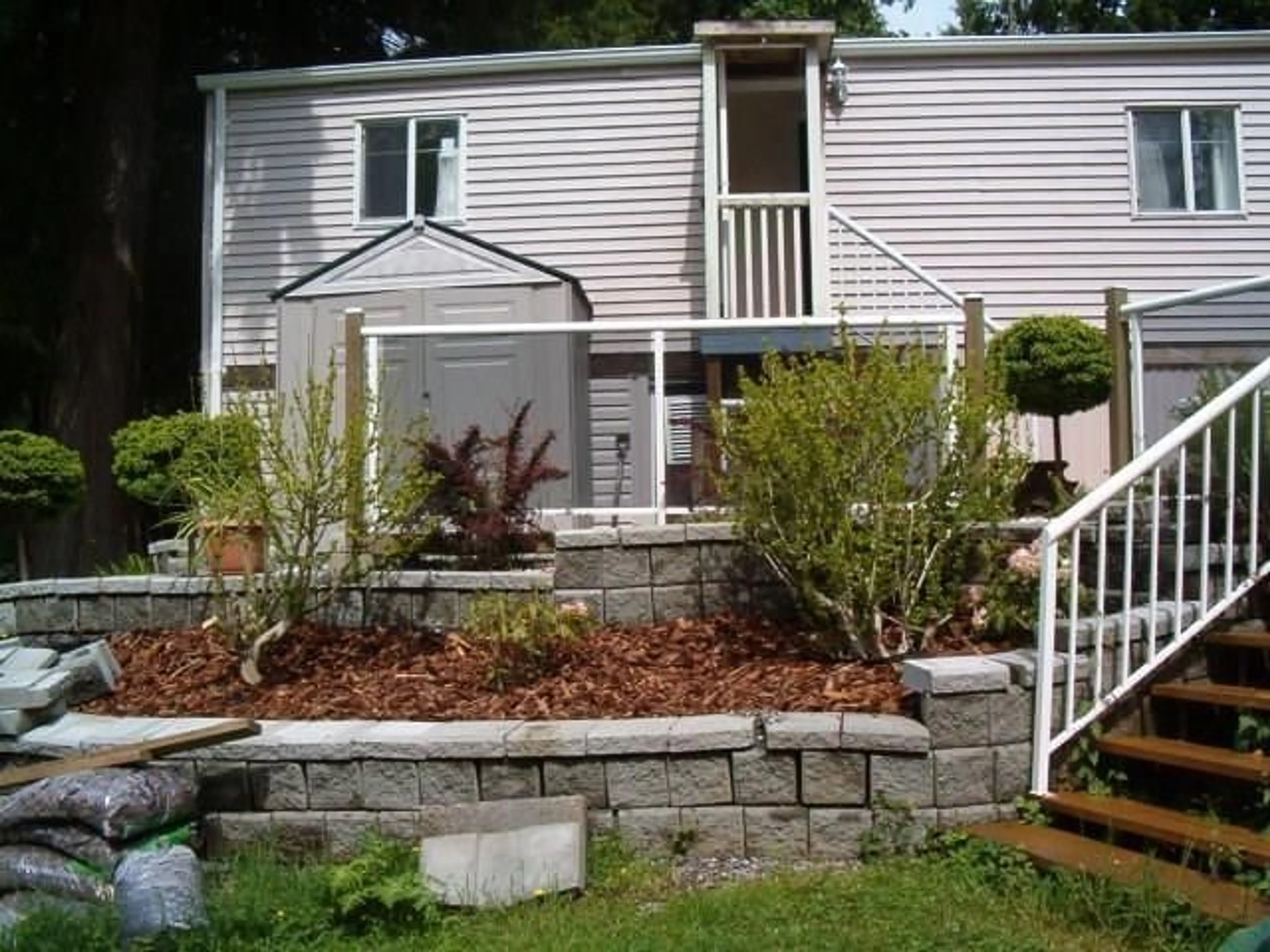 Patio, street for 5 - 2216 LOUGHEED HIGHWAY, Agassiz British Columbia V0M1A1