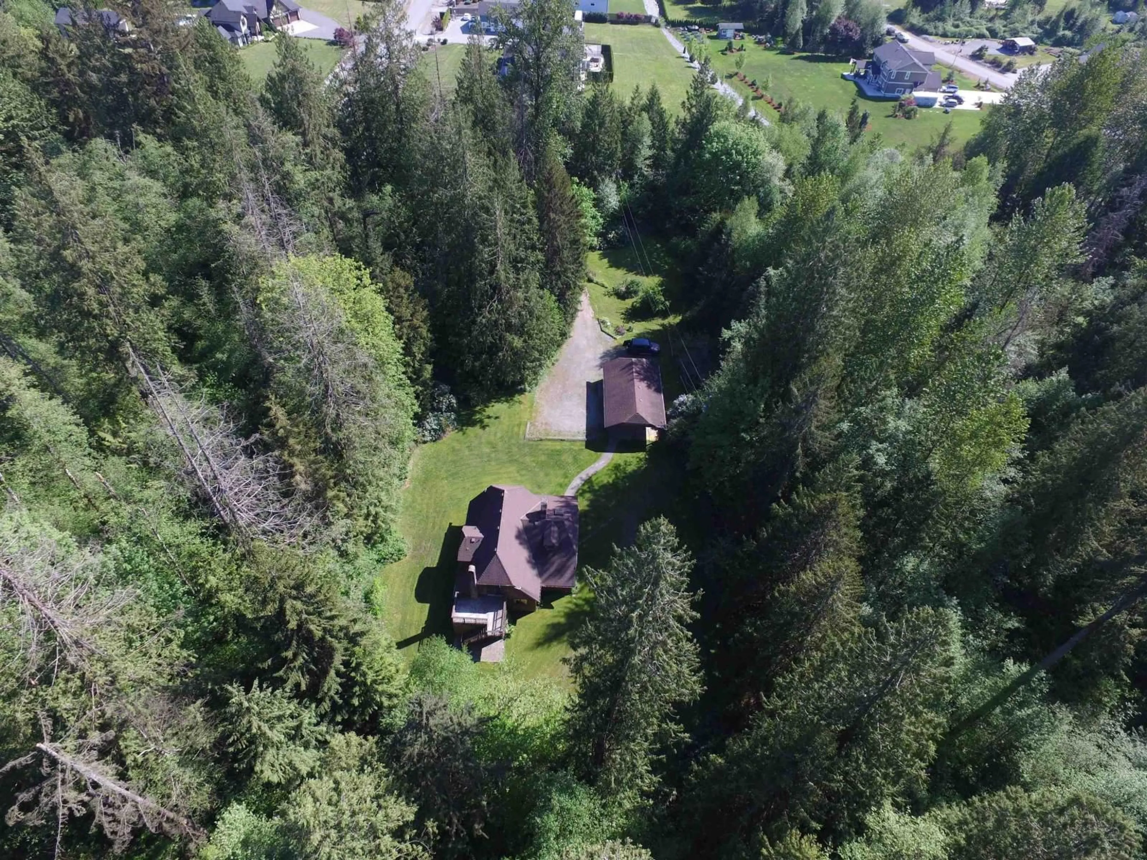 A pic from outside/outdoor area/front of a property/back of a property/a pic from drone, forest/trees view for 29933 ANDERSON AVENUE, Mission British Columbia V4S1H9