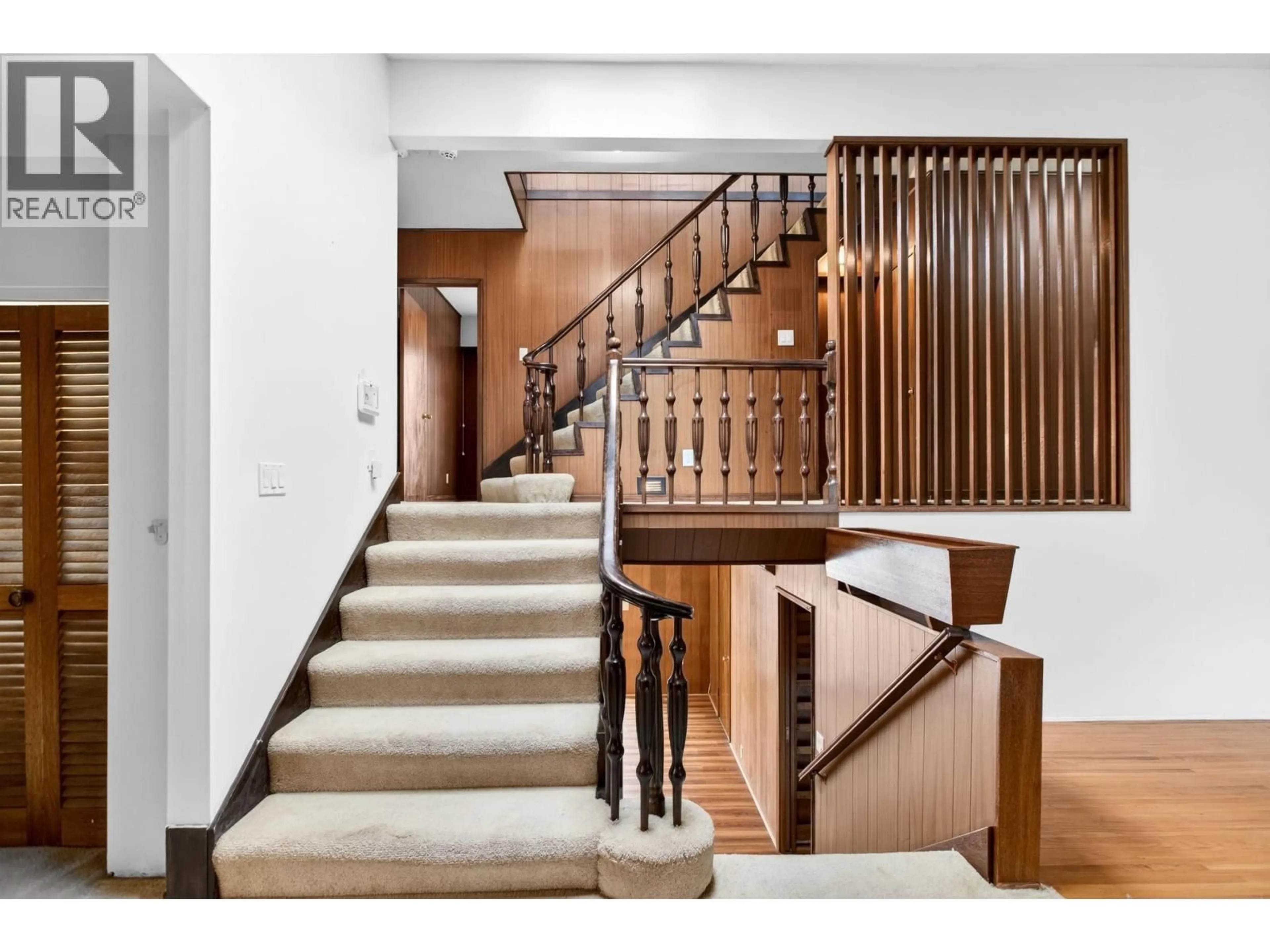 Unknown for 642 53RD AVENUE, Vancouver British Columbia V6P1K3