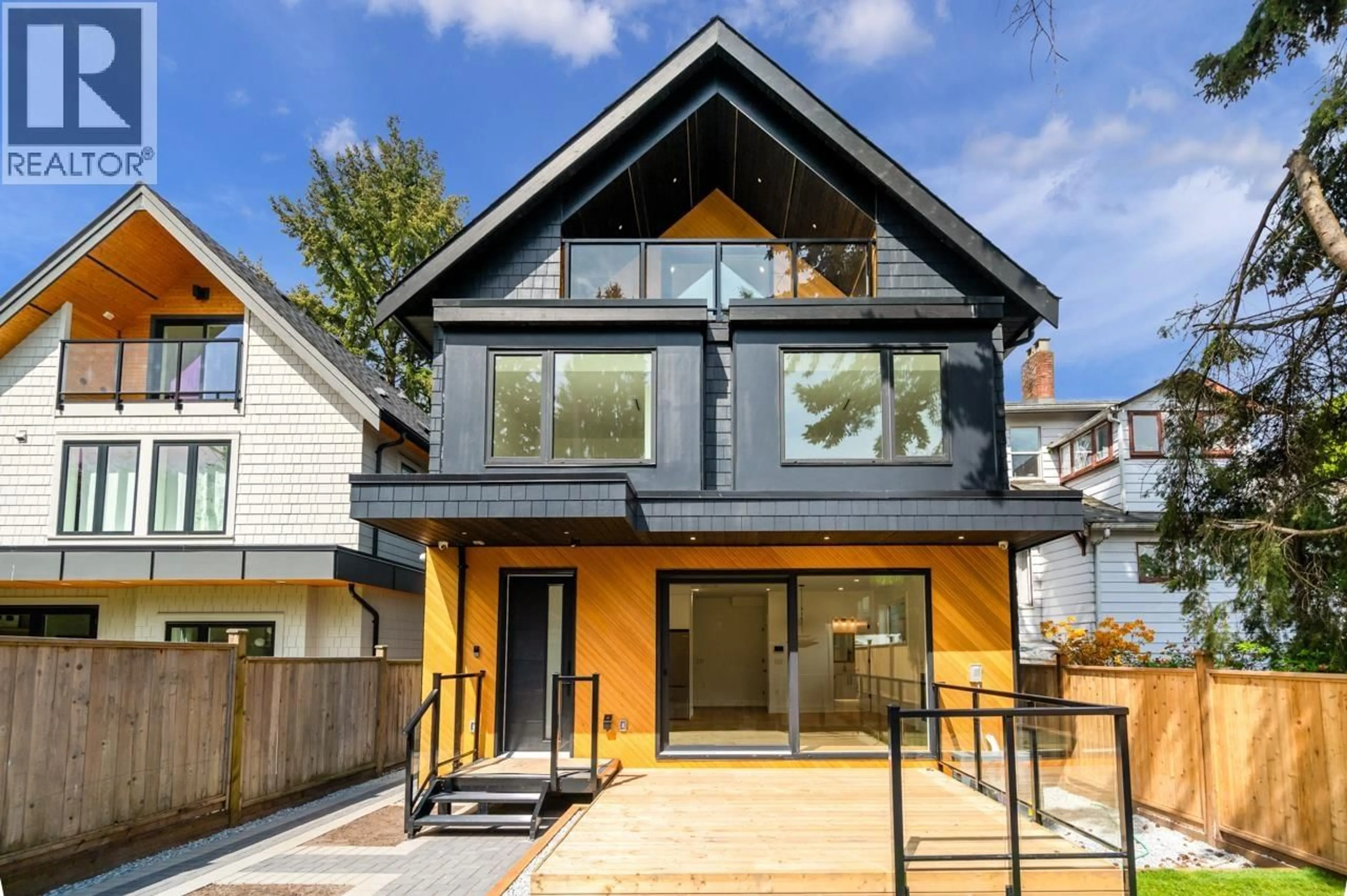 Home with brick exterior material, street for 2 - 950 W 17TH AVENUE, Vancouver British Columbia V5Z1V4