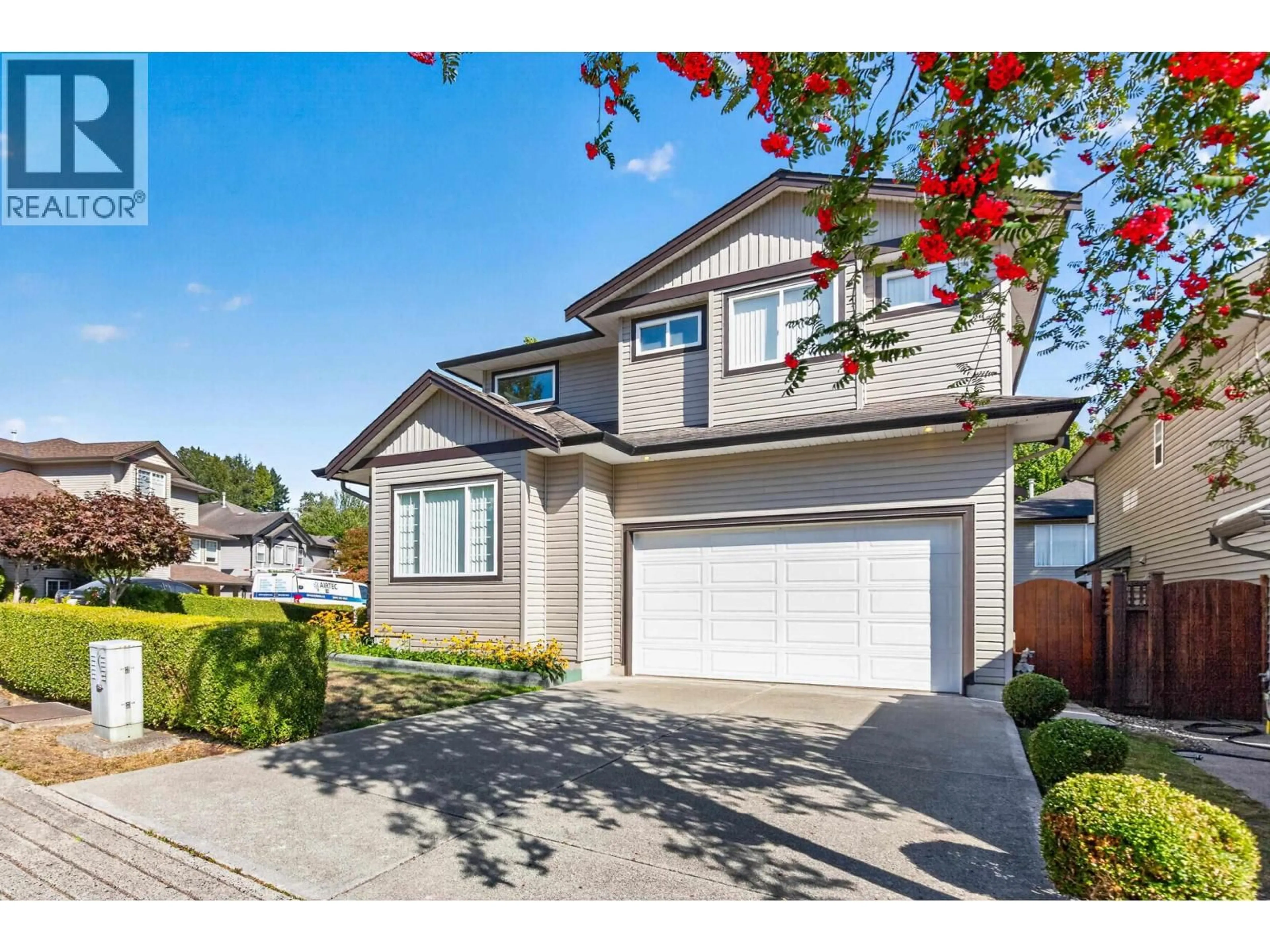 Home with vinyl exterior material, street for 11785 GILLAND LOOP, Maple Ridge British Columbia V4R2W4