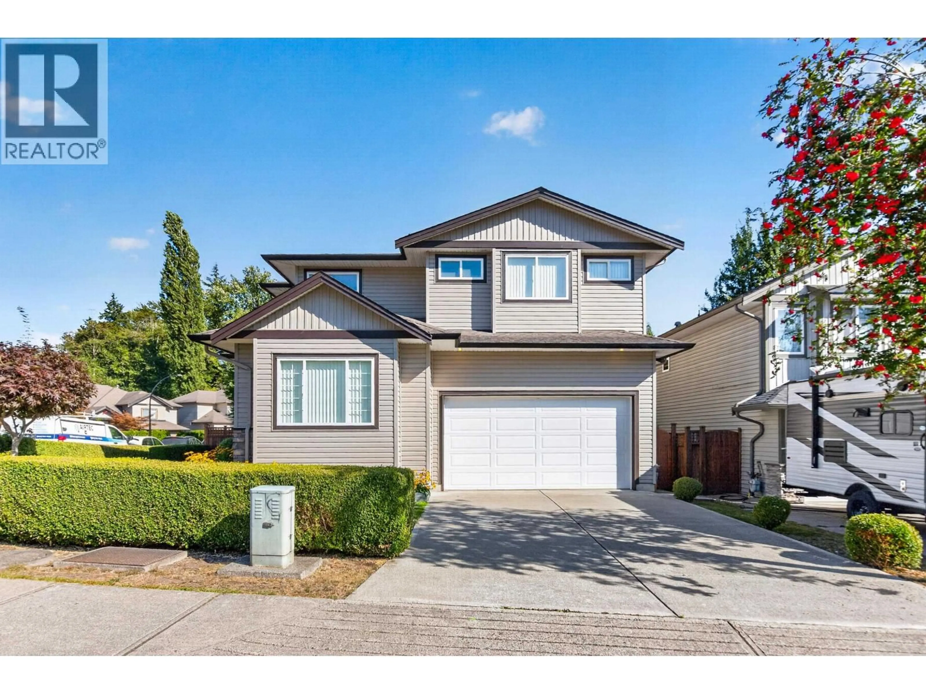 Home with vinyl exterior material, street for 11785 GILLAND LOOP, Maple Ridge British Columbia V4R2W4
