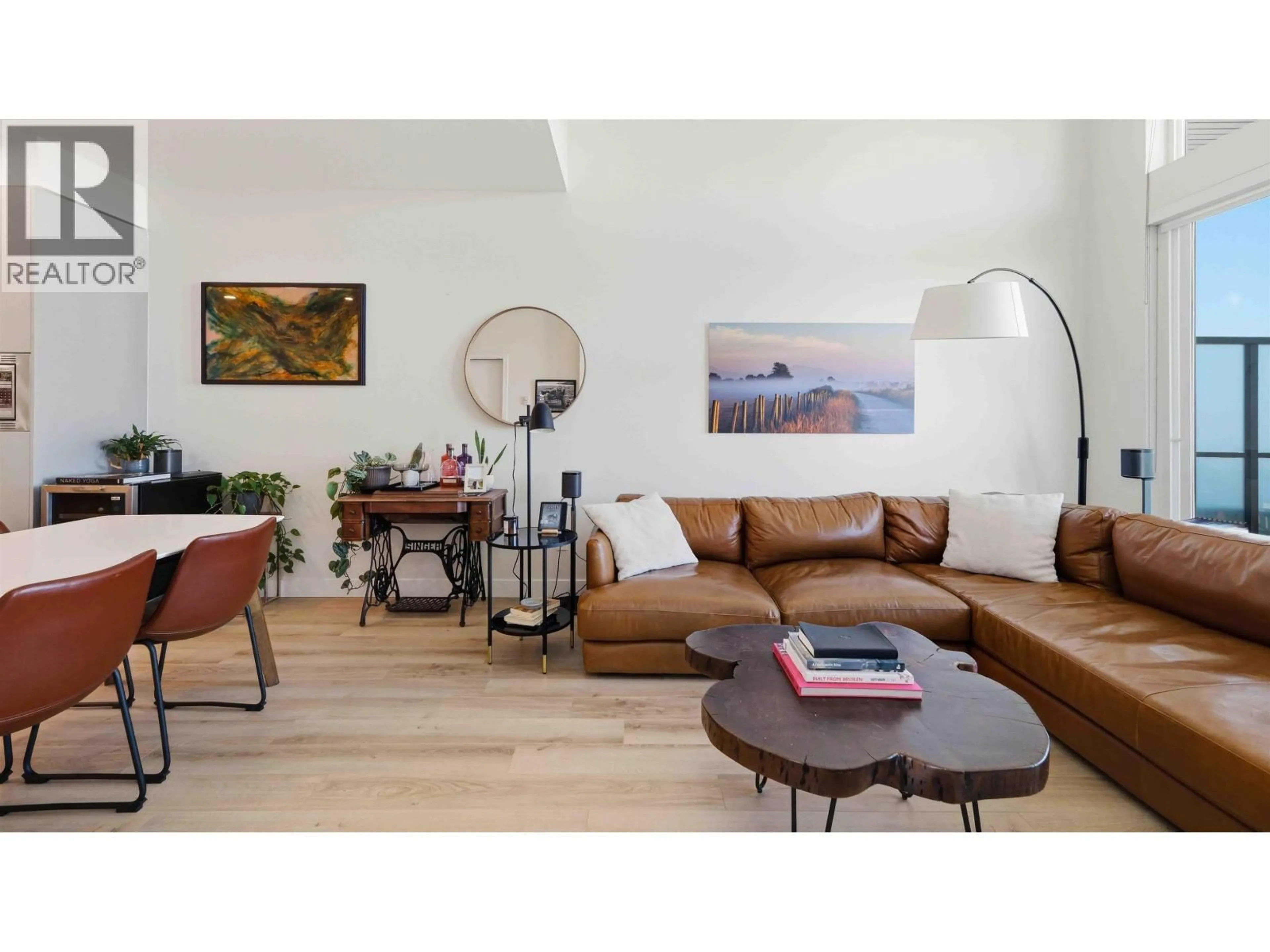 Living room with furniture, wood/laminate floor for 414 - 1892 STARLING DRIVE, Tsawwassen British Columbia V4M0C7