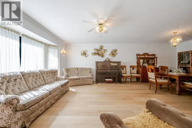25465 HILLAND AVENUE, Maple Ridge 2
