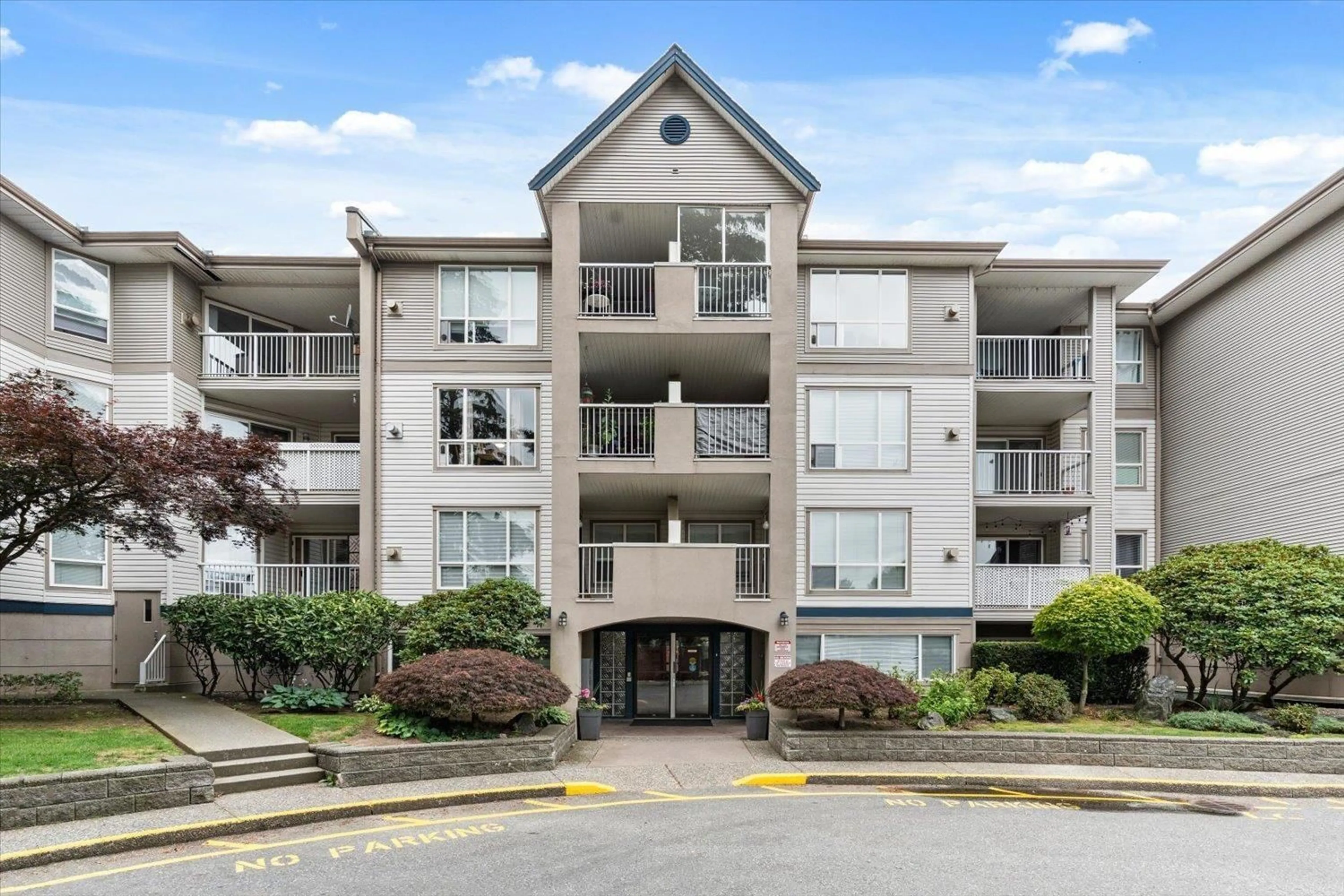 Unknown for 305 - 9165 BROADWAY STREET, Chilliwack British Columbia V2P7Z8