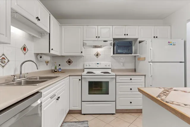 305 - 9165 BROADWAY STREET, Chilliwack 5