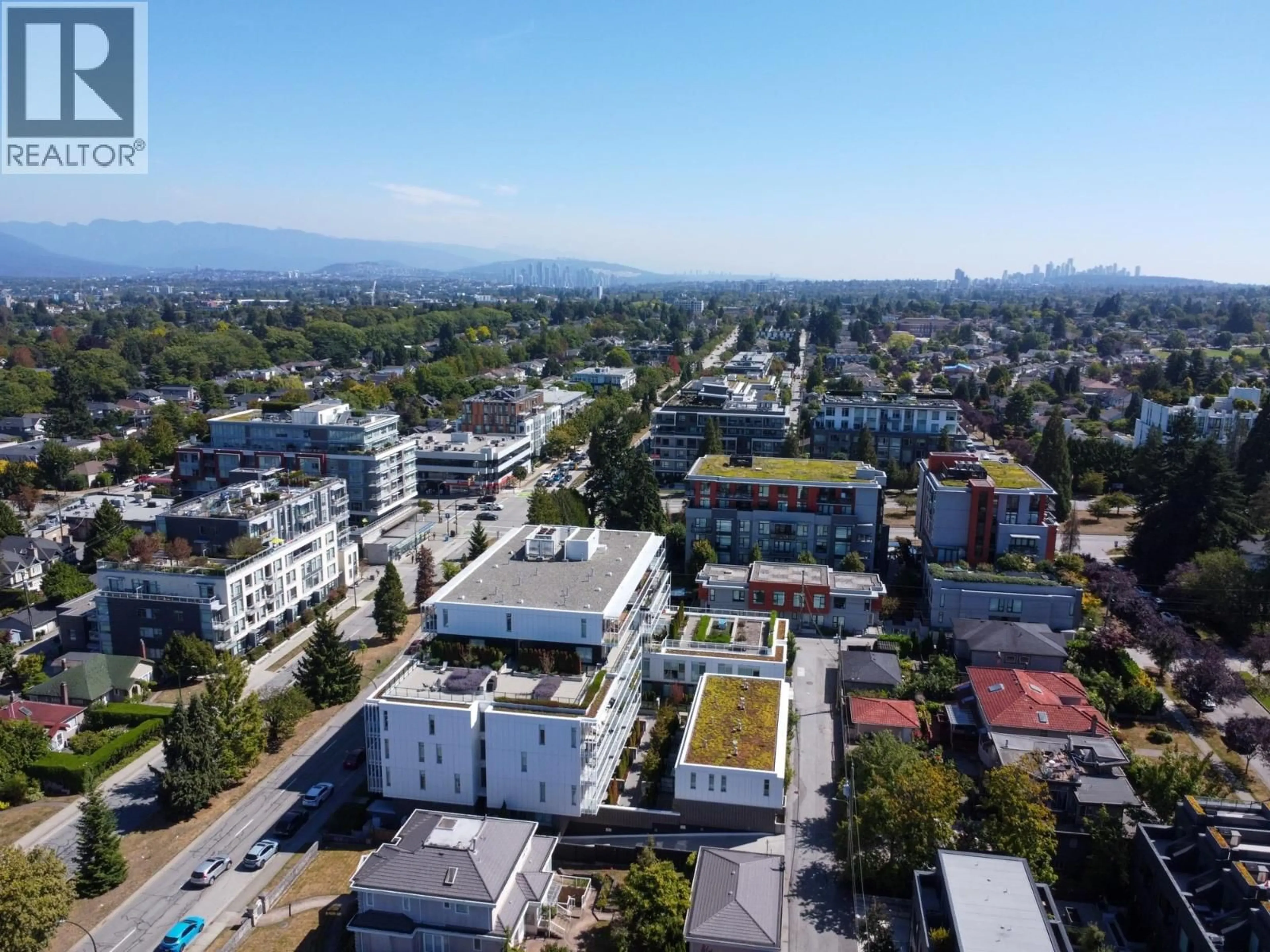 A pic from outside/outdoor area/front of a property/back of a property/a pic from drone, city buildings view from balcony for 4111 ASH STREET, Vancouver British Columbia V5Z2C5