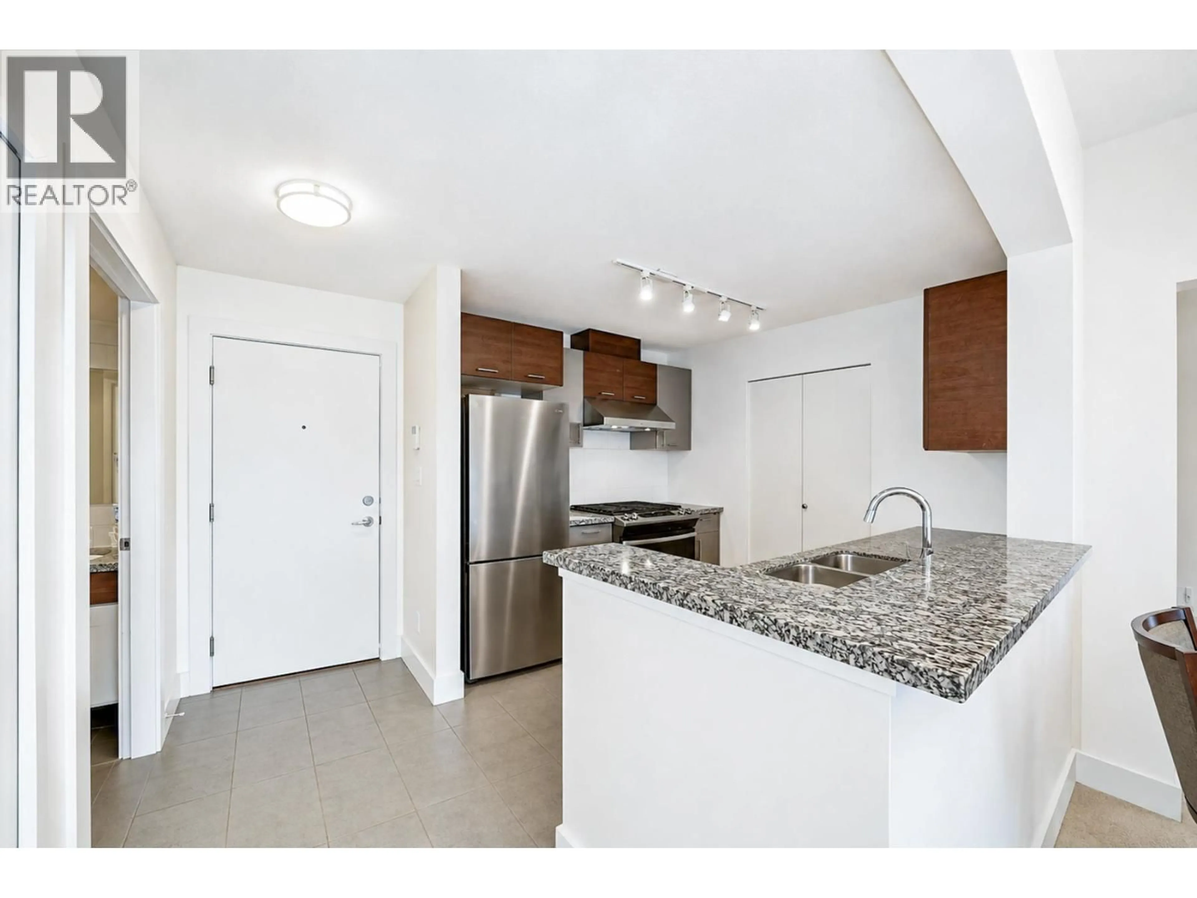 Standard kitchen, unknown for 326 - 6033 KATSURA STREET, Richmond British Columbia V6Y0B3