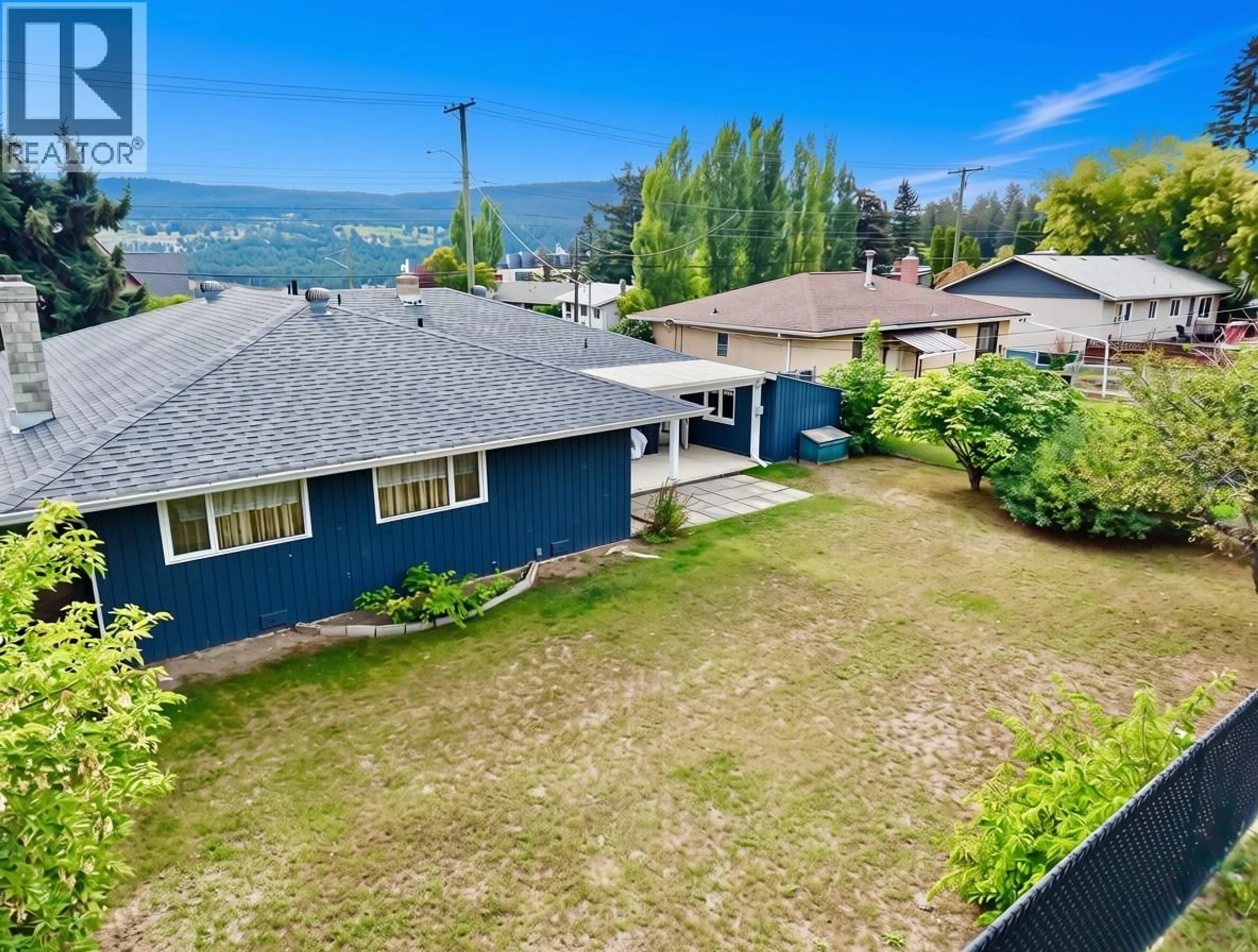 A pic from outside/outdoor area/front of a property/back of a property/a pic from drone, mountain view for 384 WESTERN AVENUE, Williams Lake British Columbia V2G2H7