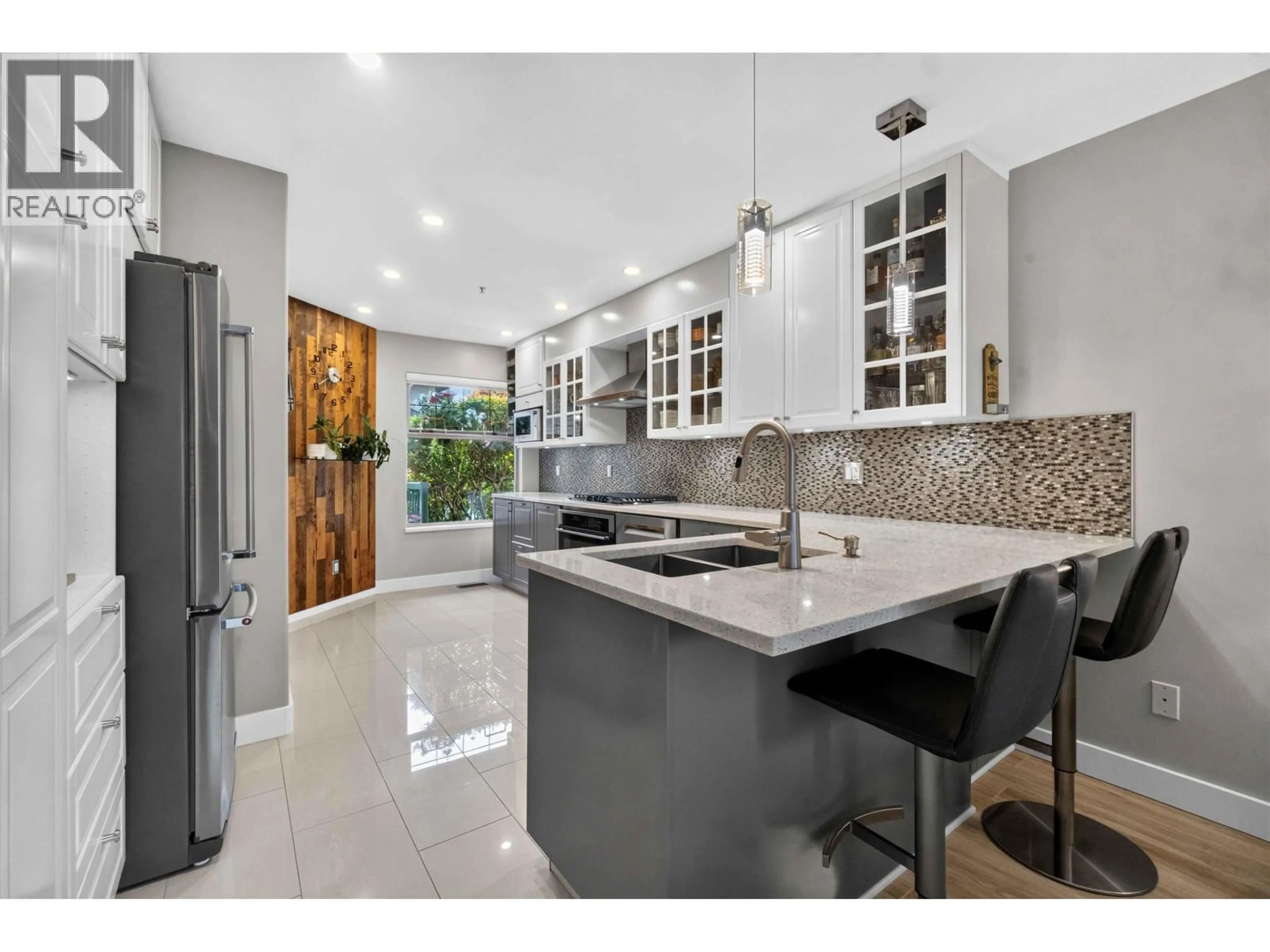 Open concept kitchen, ceramic/tile floor for 45 - 1255 RIVERSIDE DRIVE, Port Coquitlam British Columbia V3B7W5