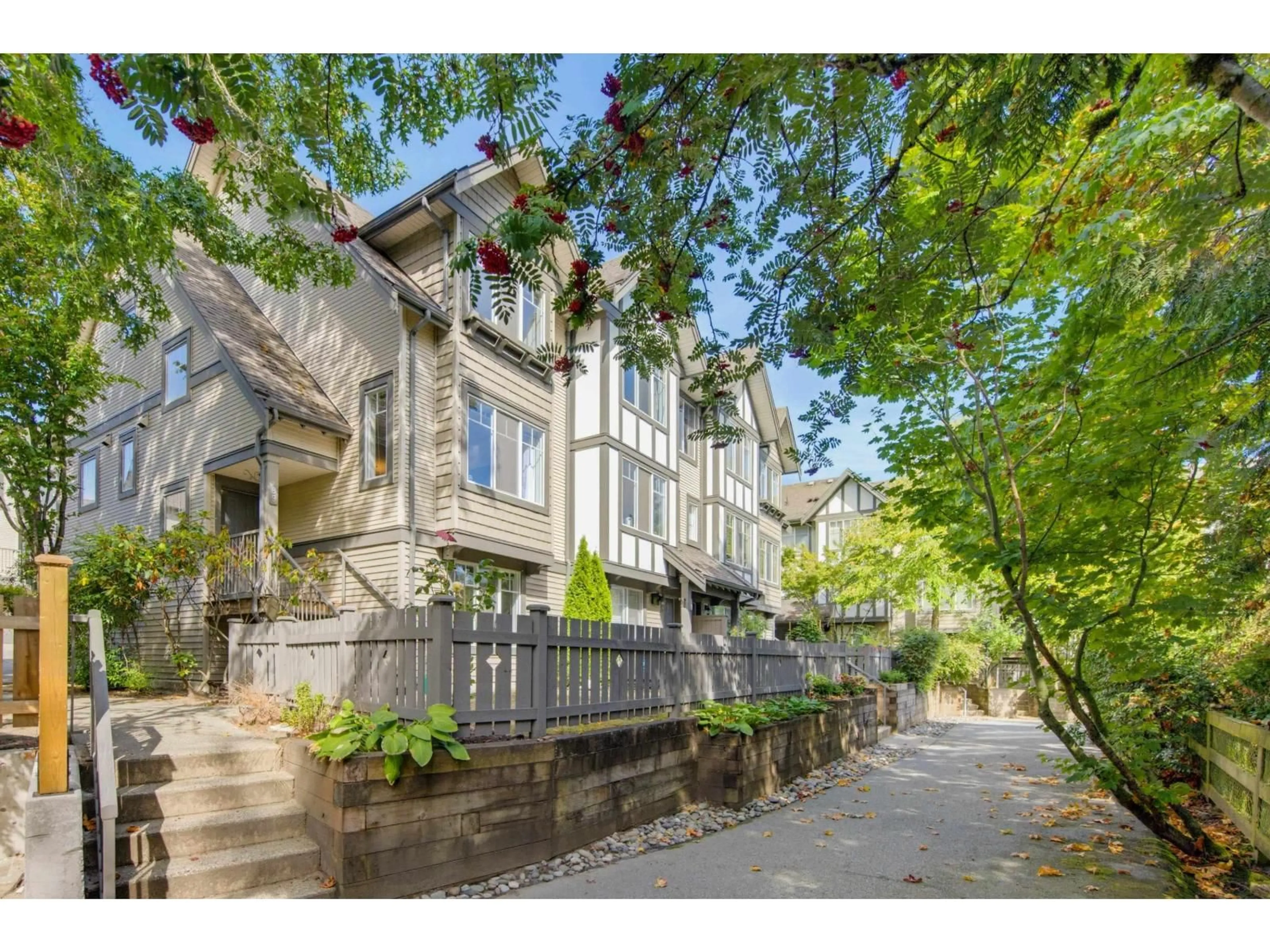 Unknown for 89 - 20038 70 AVENUE, Langley British Columbia V2Y0B4