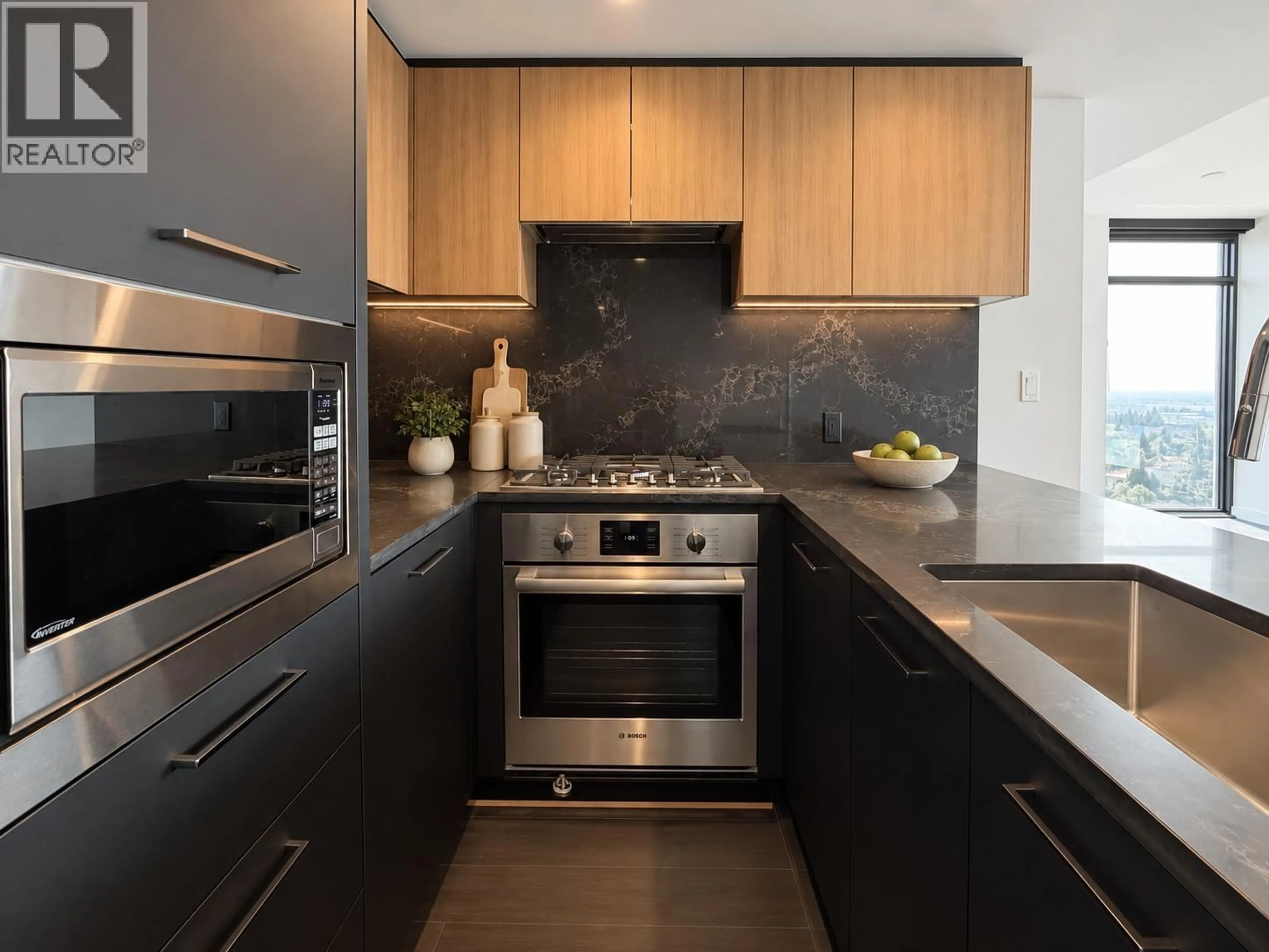 Contemporary kitchen, unknown for 1210 - 6608 SUSSEX AVENUE, Burnaby British Columbia V5H3B1