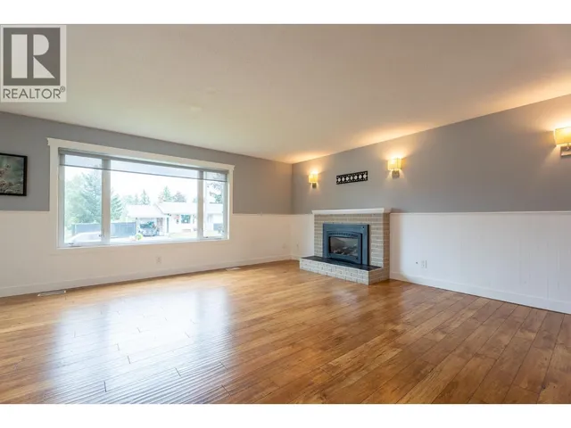 805 FAULKNER CRESCENT, Prince George 5
