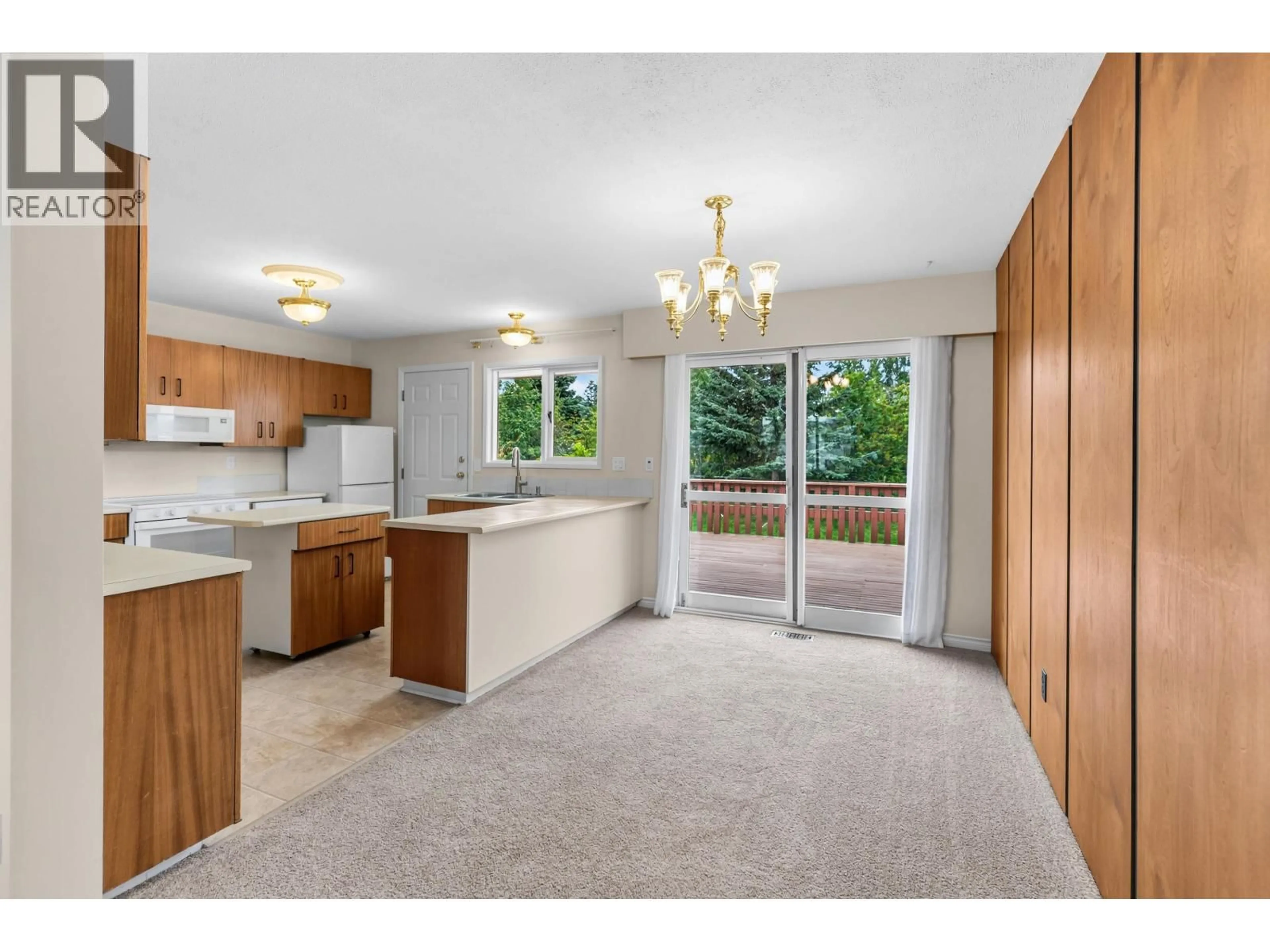 Open concept kitchen, unknown for 1411 MANSON CRESCENT, Prince George British Columbia V2M4A4