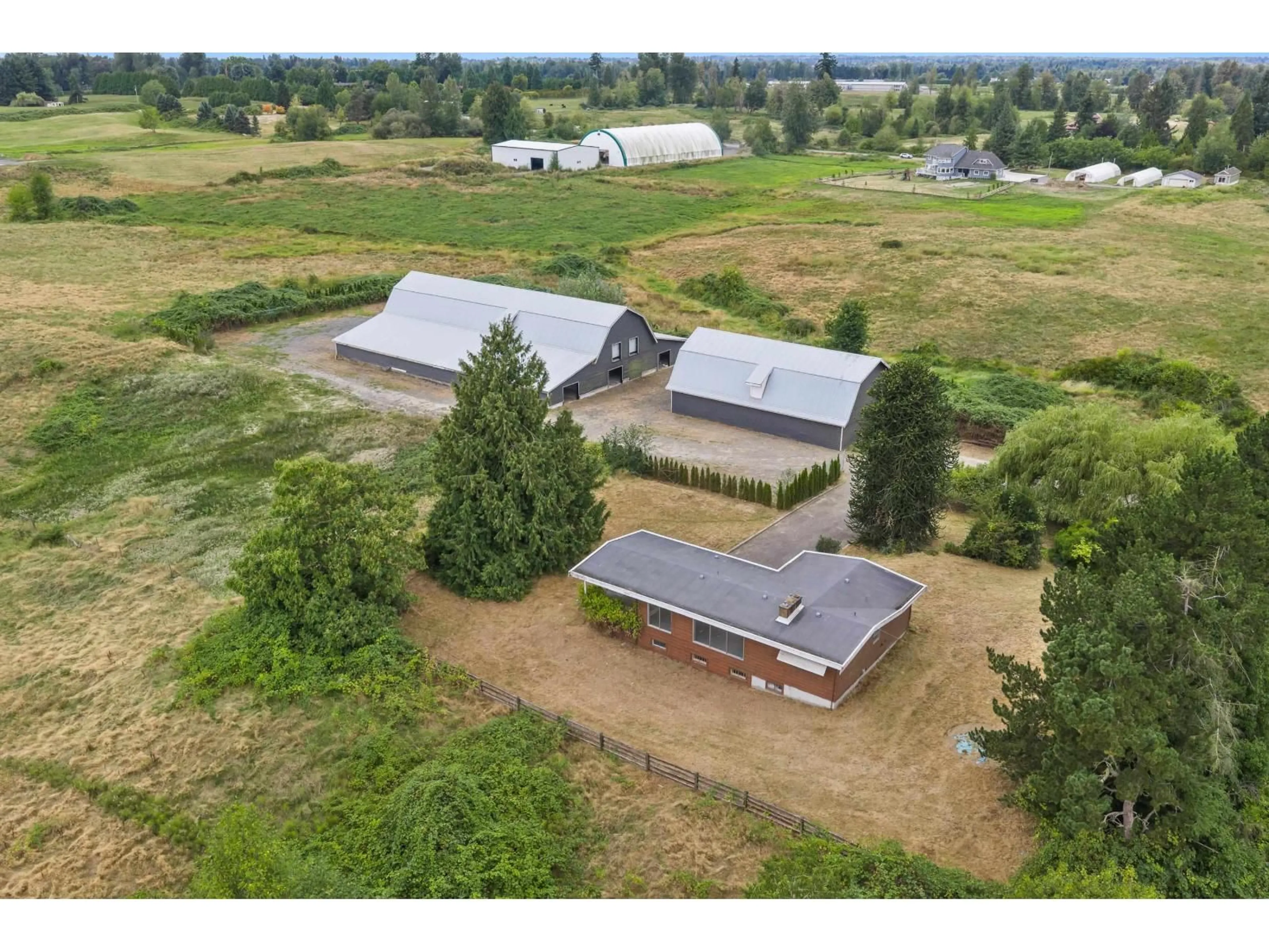 A pic from outside/outdoor area/front of a property/back of a property/a pic from drone, unknown for 29750 HARRIS ROAD, Abbotsford British Columbia V4X1Y9