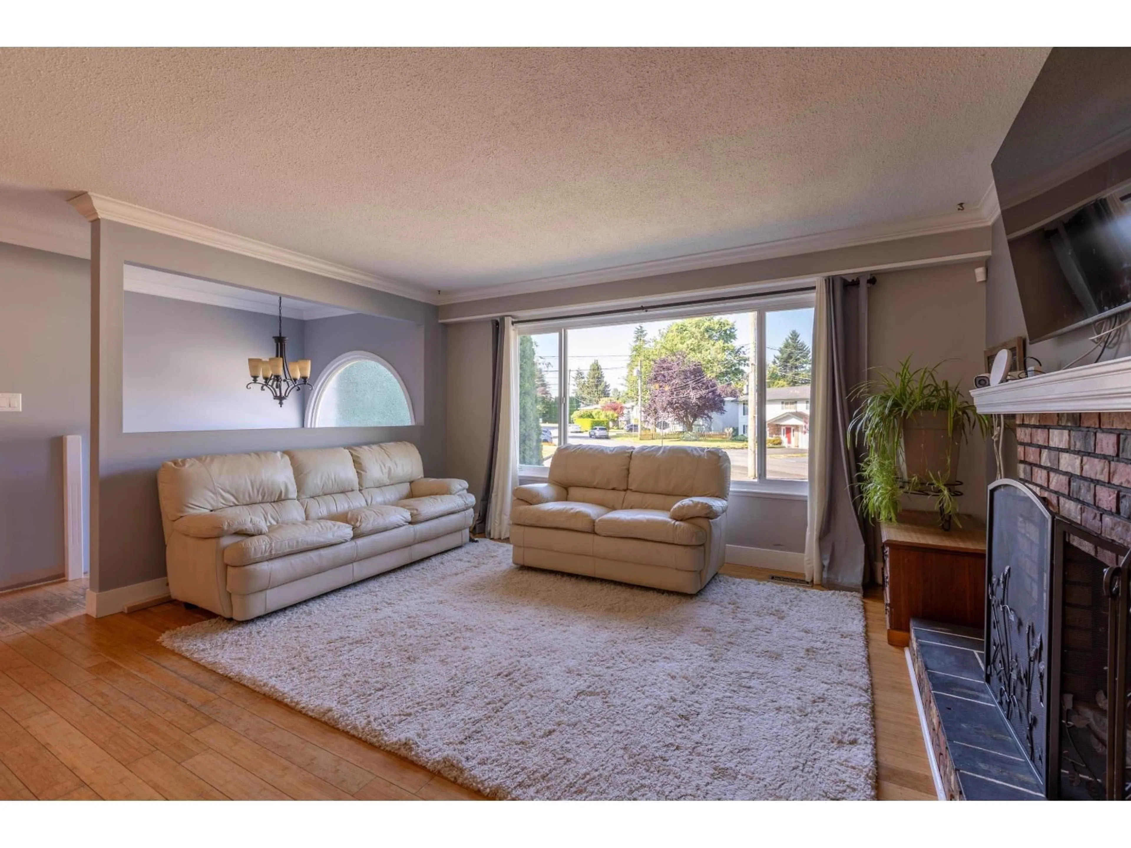 Living room with furniture, unknown for 2164 OPAL PLACE, Abbotsford British Columbia V2T3T5