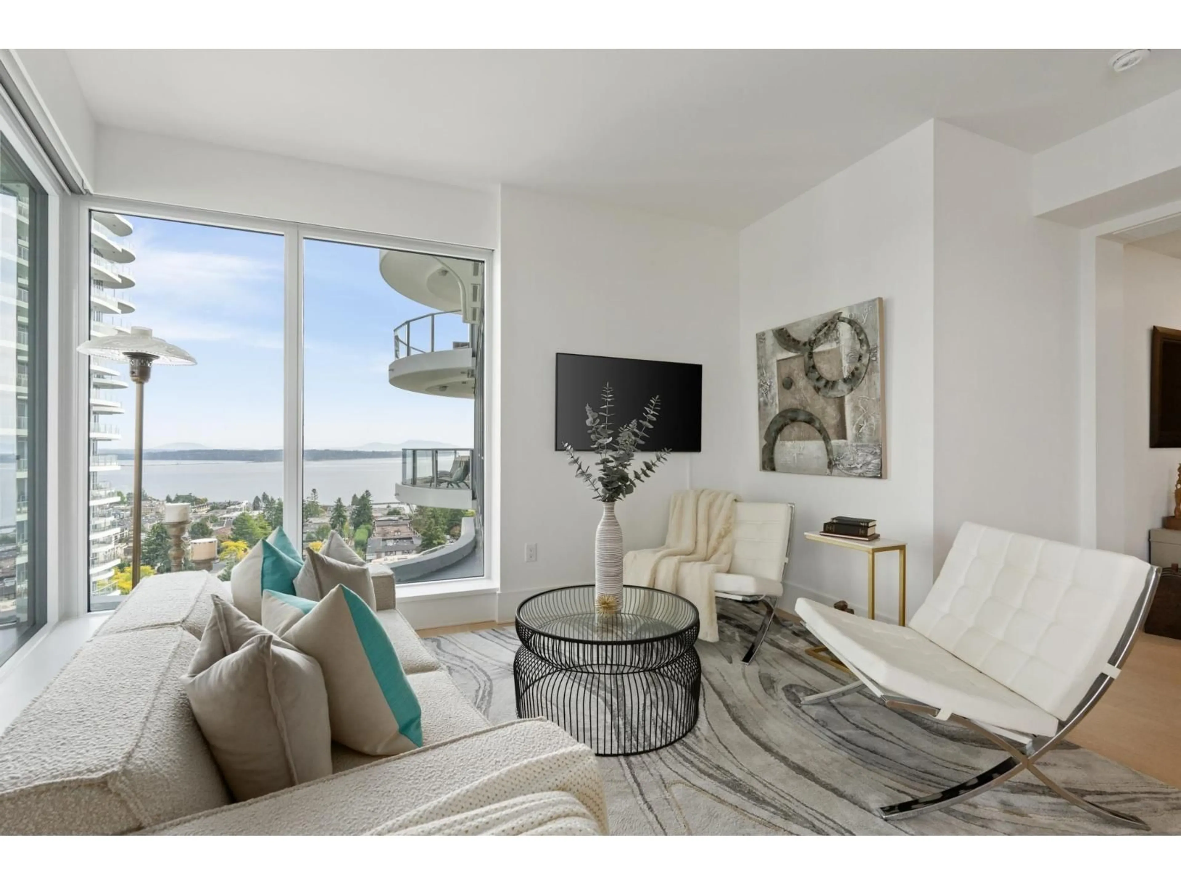 Living room with furniture, unknown for 1504 - 1500 MARTIN STREET, White Rock British Columbia V4B0C2