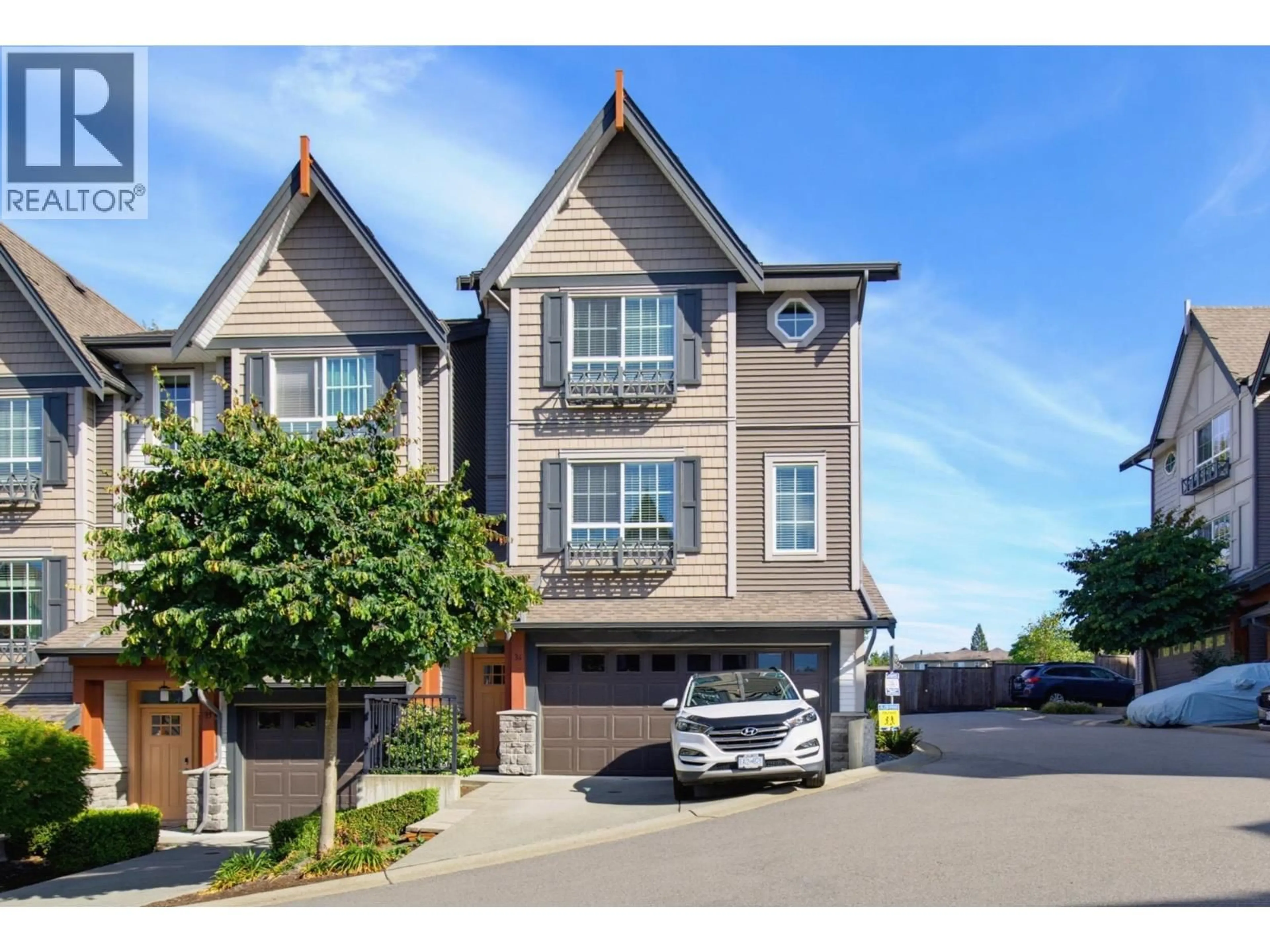 Home with vinyl exterior material, street for 36 - 23539 GILKER HILL V2W 1C8 ROAD, Maple Ridge British Columbia V2W1C8