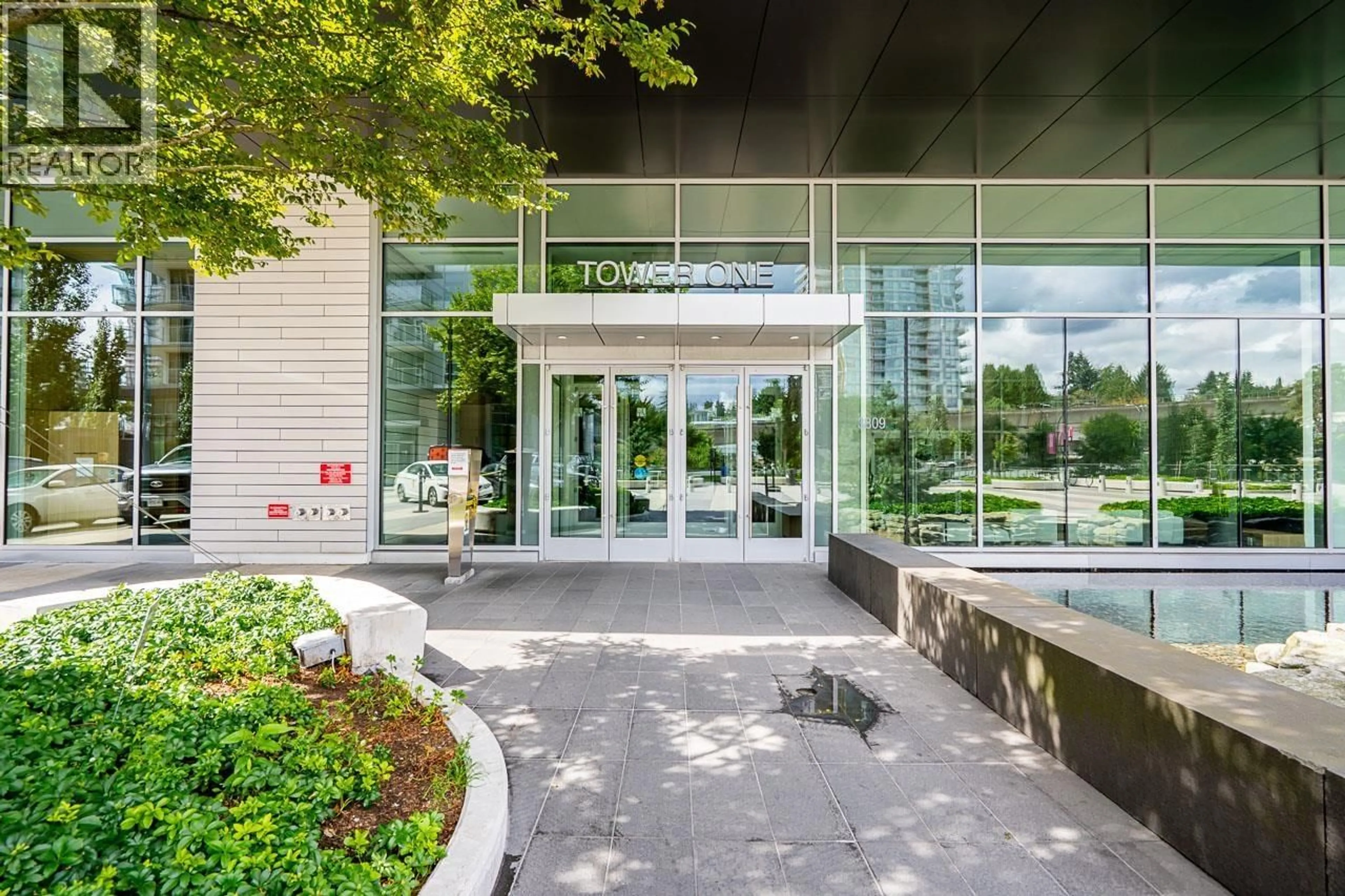 Indoor foyer for 5103 - 3809 EVERGREEN PLACE, Burnaby British Columbia V3J0M1