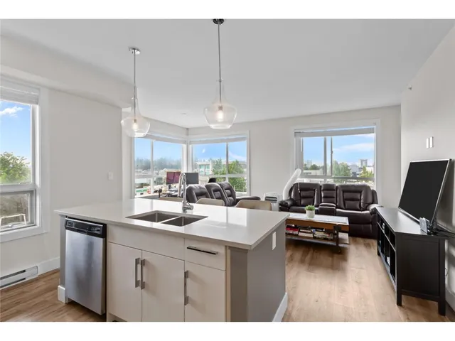512 - 32838 VENTURA AVENUE, Abbotsford 3