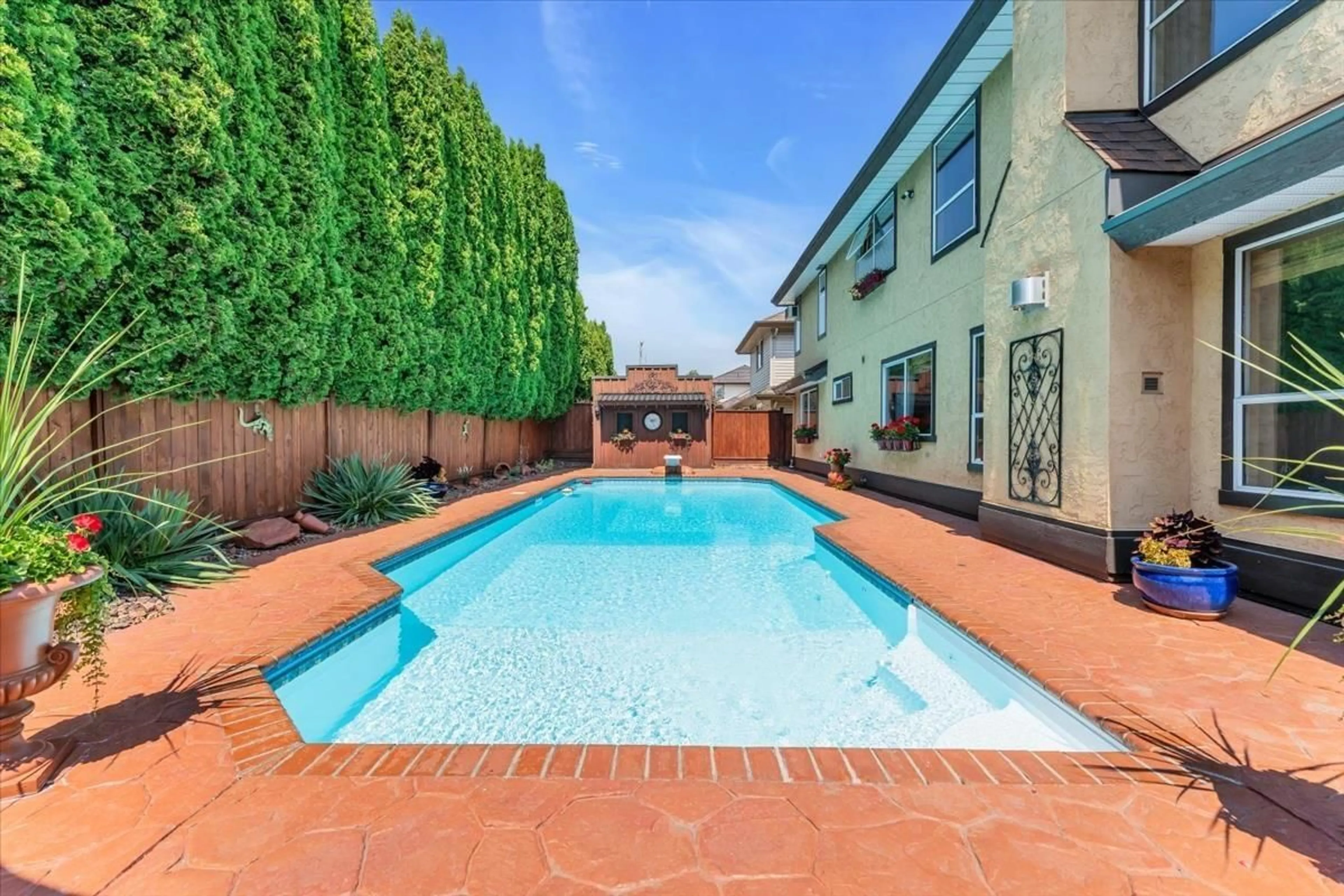 Pool for 5955 189A STREET, Surrey British Columbia V3S7W5