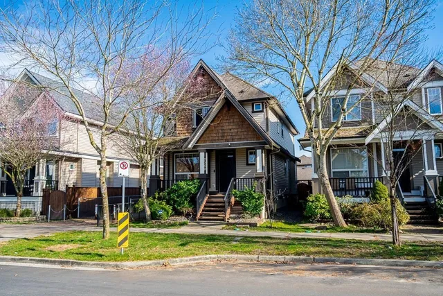 7350 194 STREET, Surrey 2