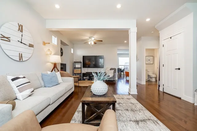 7350 194 STREET, Surrey 5
