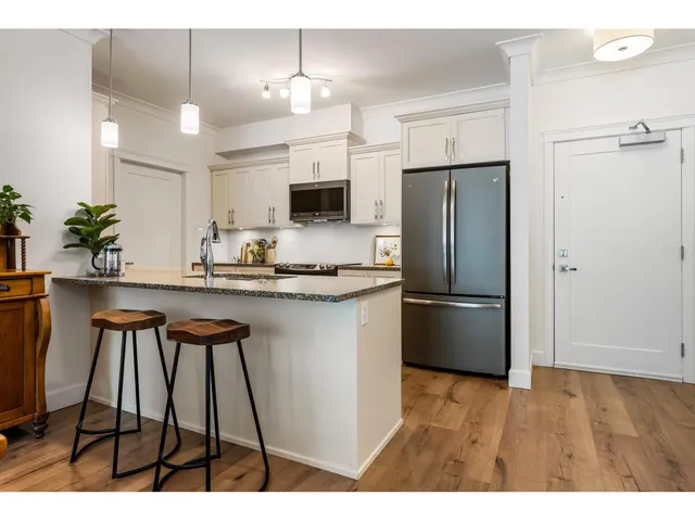 311 - 45746 KEITH WILSON ROAD, Chilliwack 2