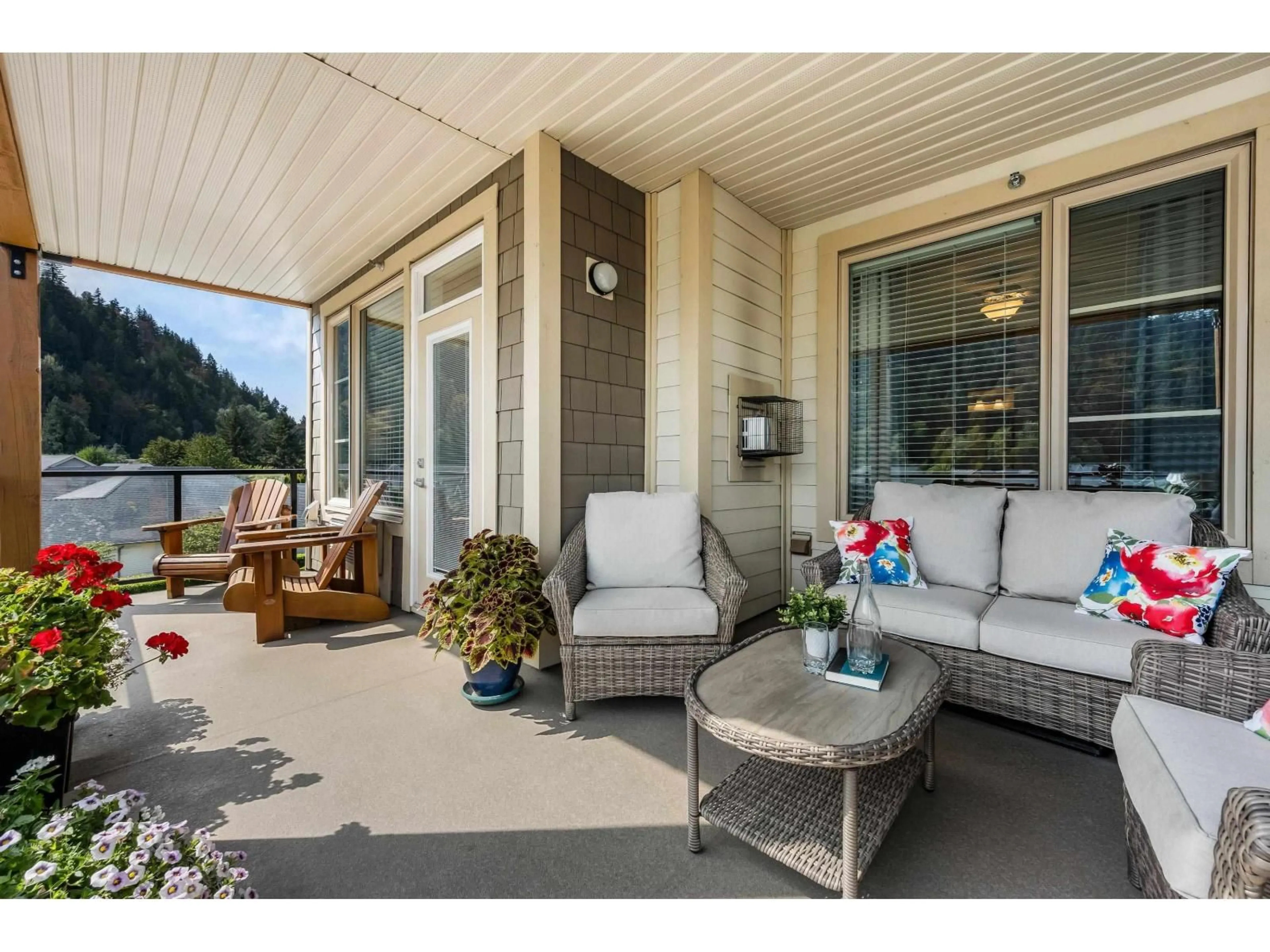 Patio, water/lake/river/ocean view for 311 - 45746 KEITH WILSON ROAD, Chilliwack British Columbia V2R1J9