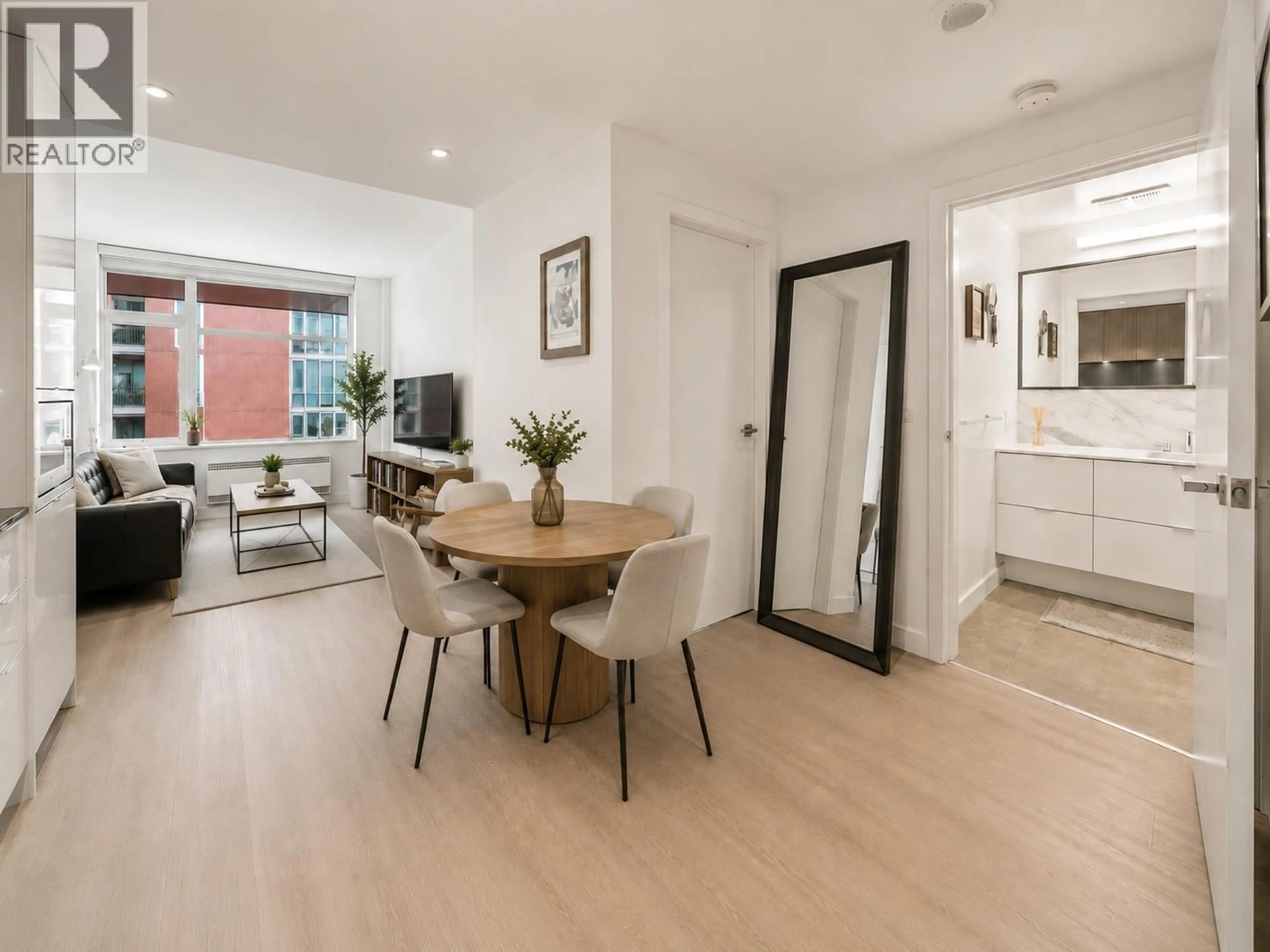 A pic of a room for 710 - 209 7TH AVENUE, Vancouver British Columbia V5T0H3