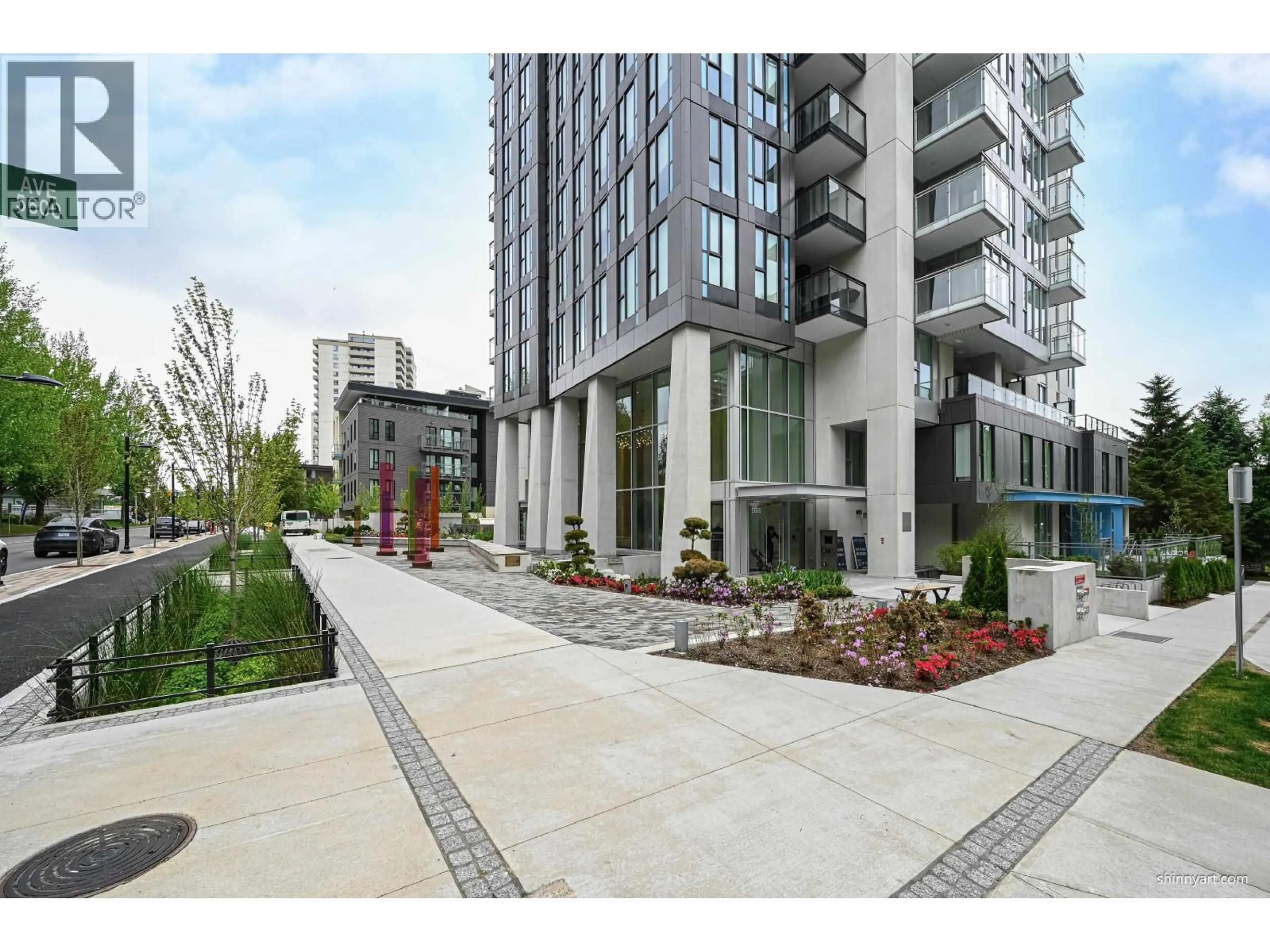 Patio, street for 1909 - 5685 HALLEY AVENUE, Burnaby British Columbia V5H0L9